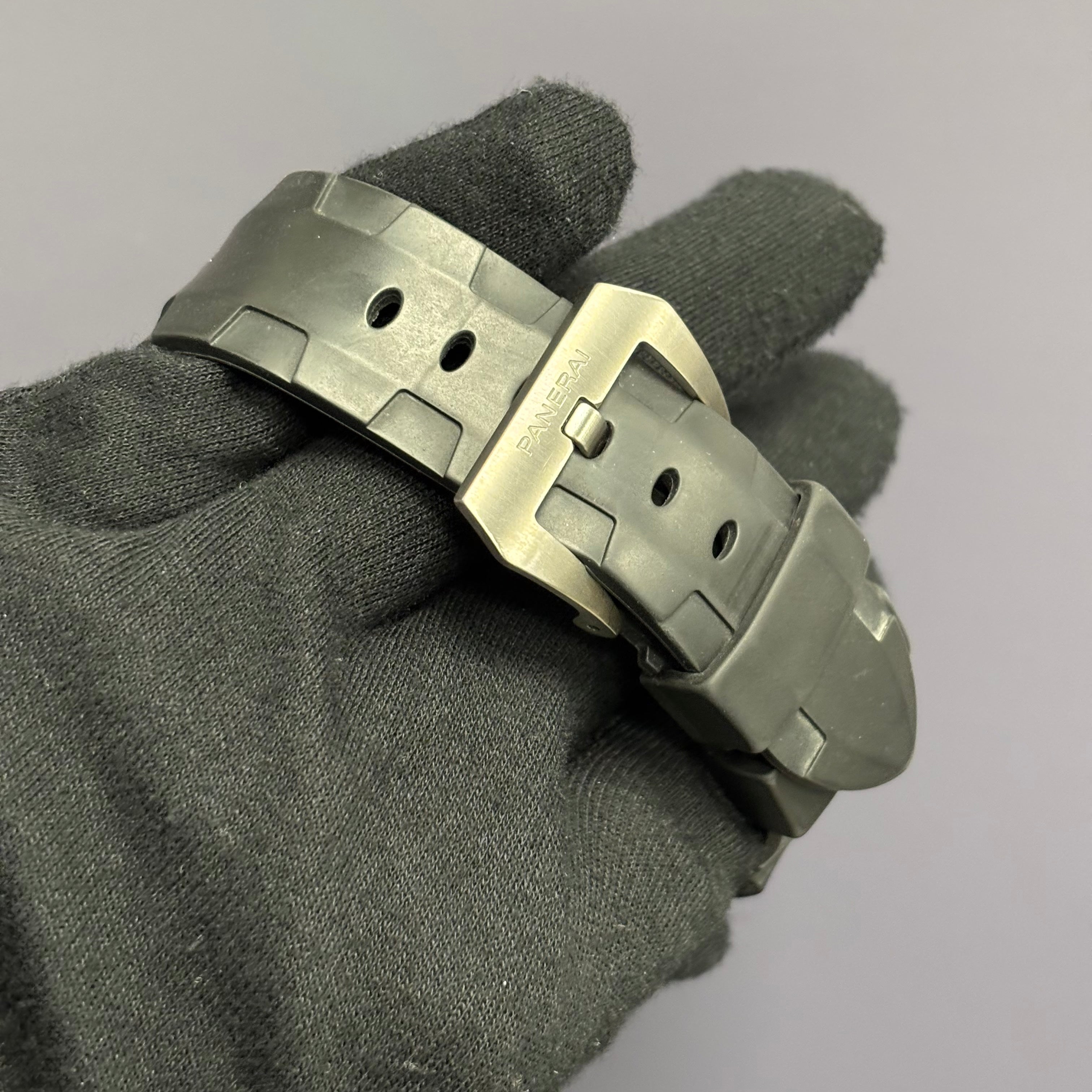 Panerai Luminor 47mm Black Dial Watch Ref# PAM01305 - Happy Jewelers Fine Jewelry Lifetime Warranty