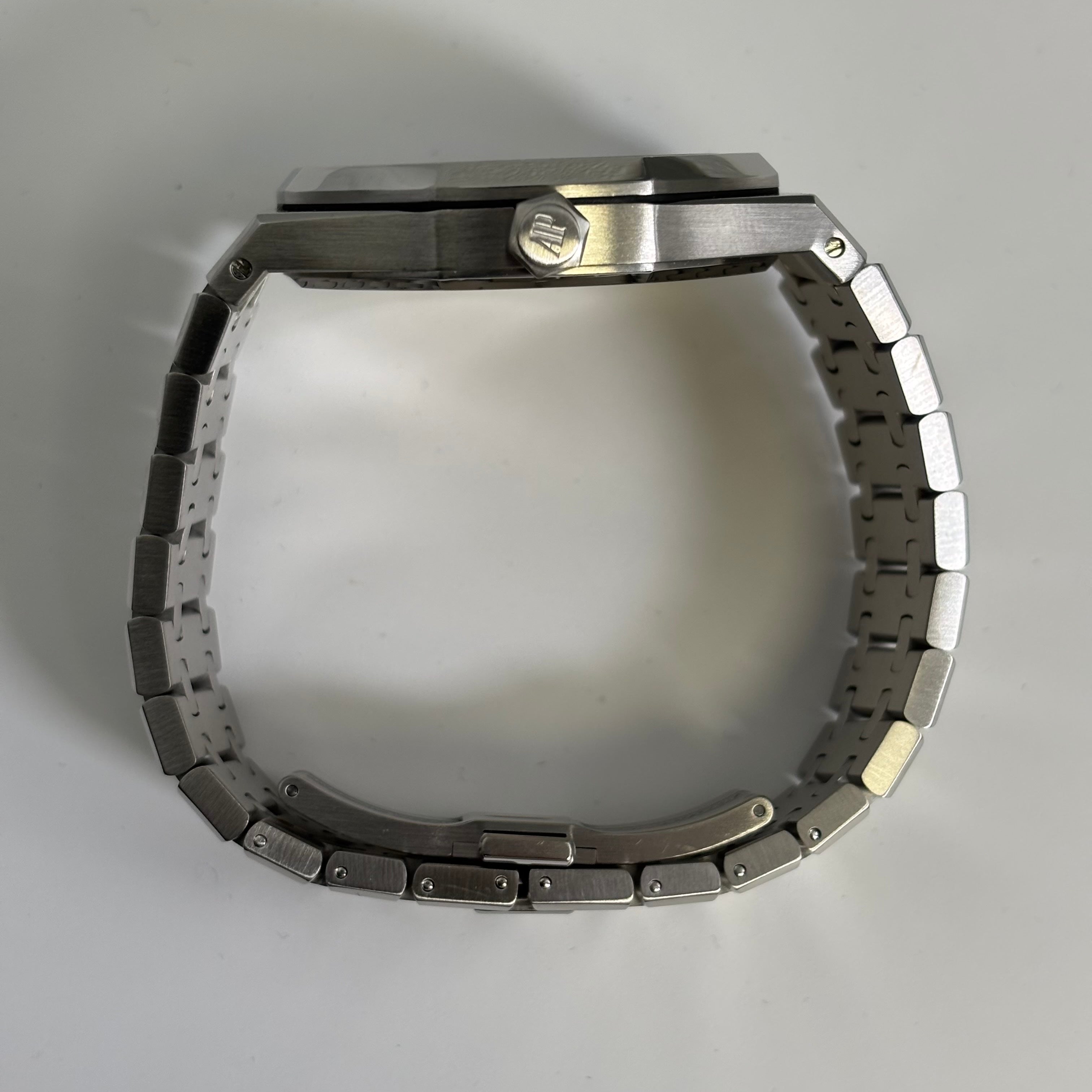 Audemars Piguet Royal Oak 41mm Black Dial Watch Ref# 15400ST.OO.1220ST.01 - Happy Jewelers Fine Jewelry Lifetime Warranty