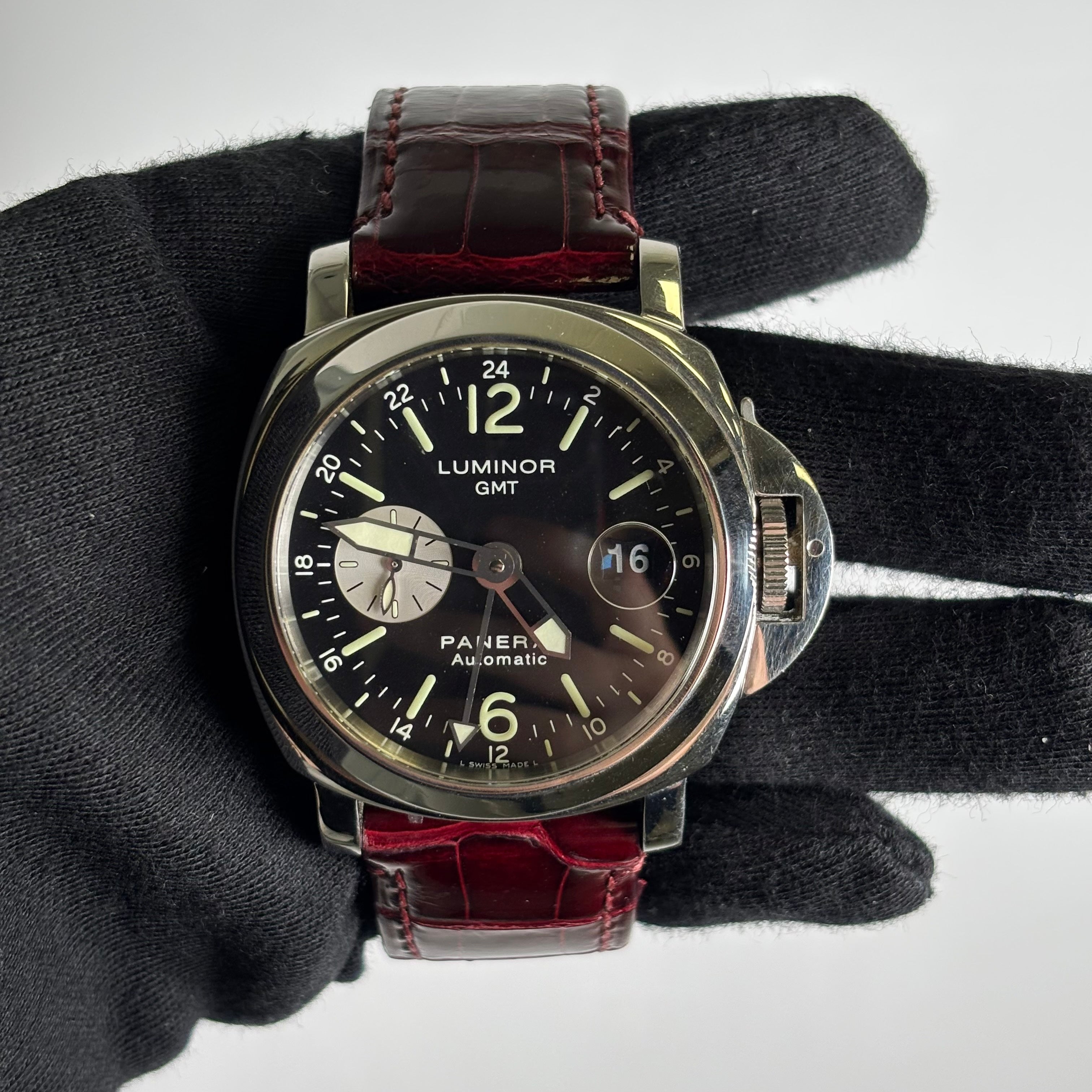 Panerai Luminor 44mm Black Dial Watch Ref# PAM00088 - Happy Jewelers Fine Jewelry Lifetime Warranty