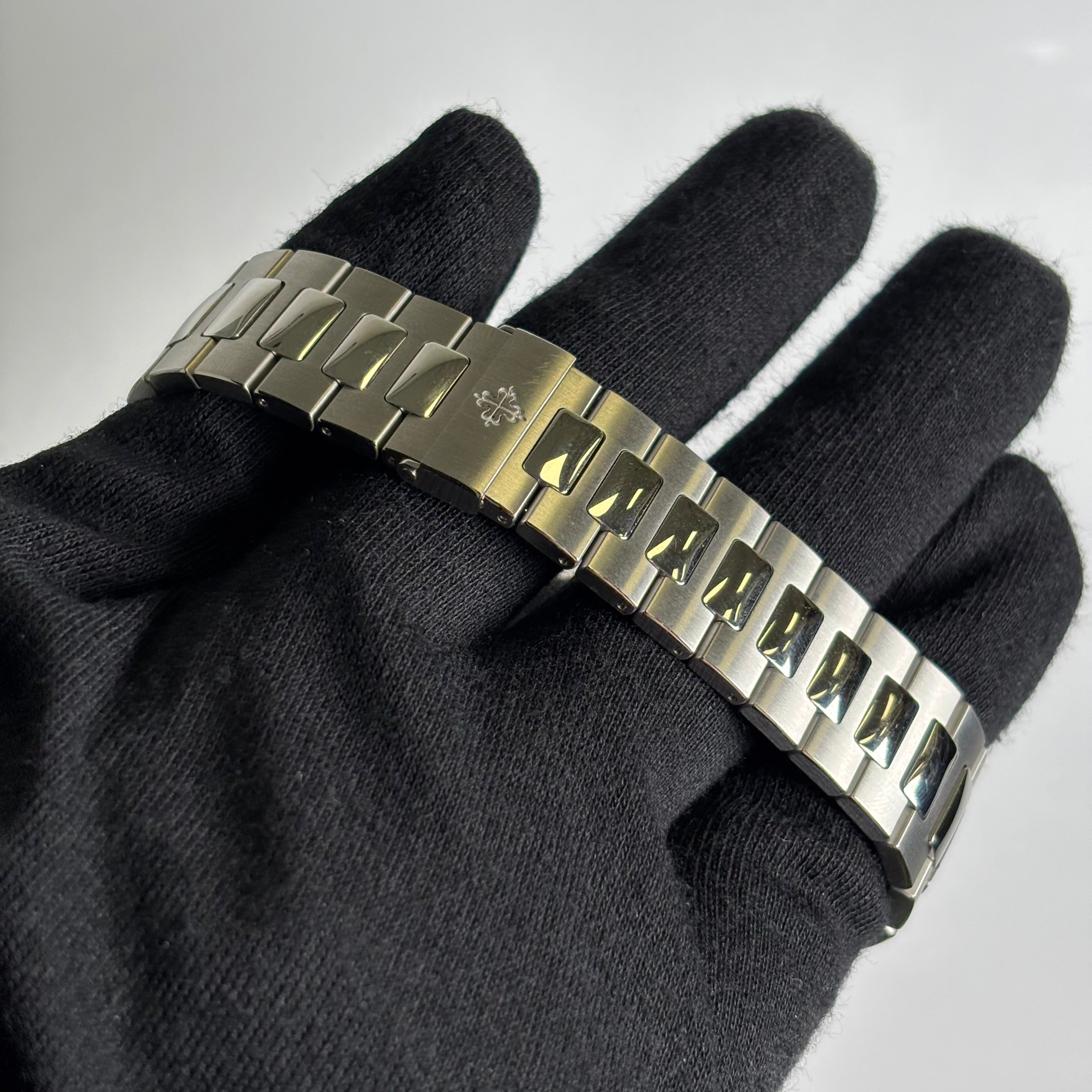 Patek Philippe Nautilus 40.5mm Blue Dial Watch Ref# 5726/1A-014 - Happy Jewelers Fine Jewelry Lifetime Warranty