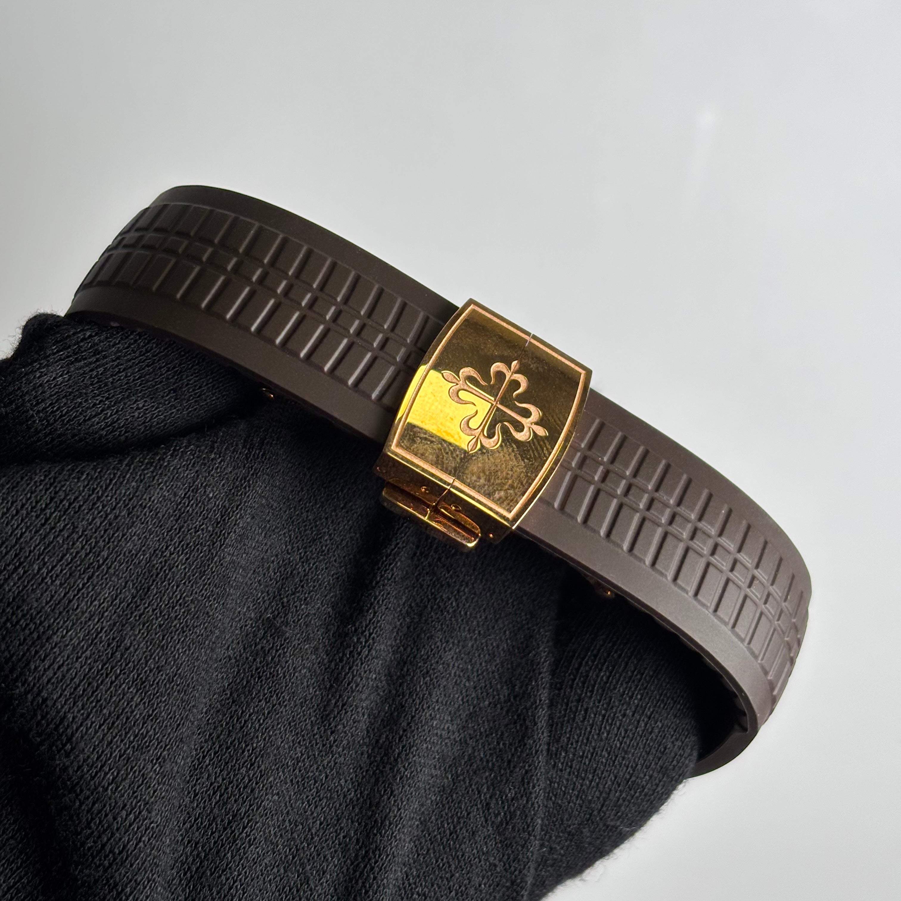 Patek Philippe Aquanaut TIFFANY STAMPED 40mm Brown Dial Watch Ref# 5164R-001 - Happy Jewelers Fine Jewelry Lifetime Warranty