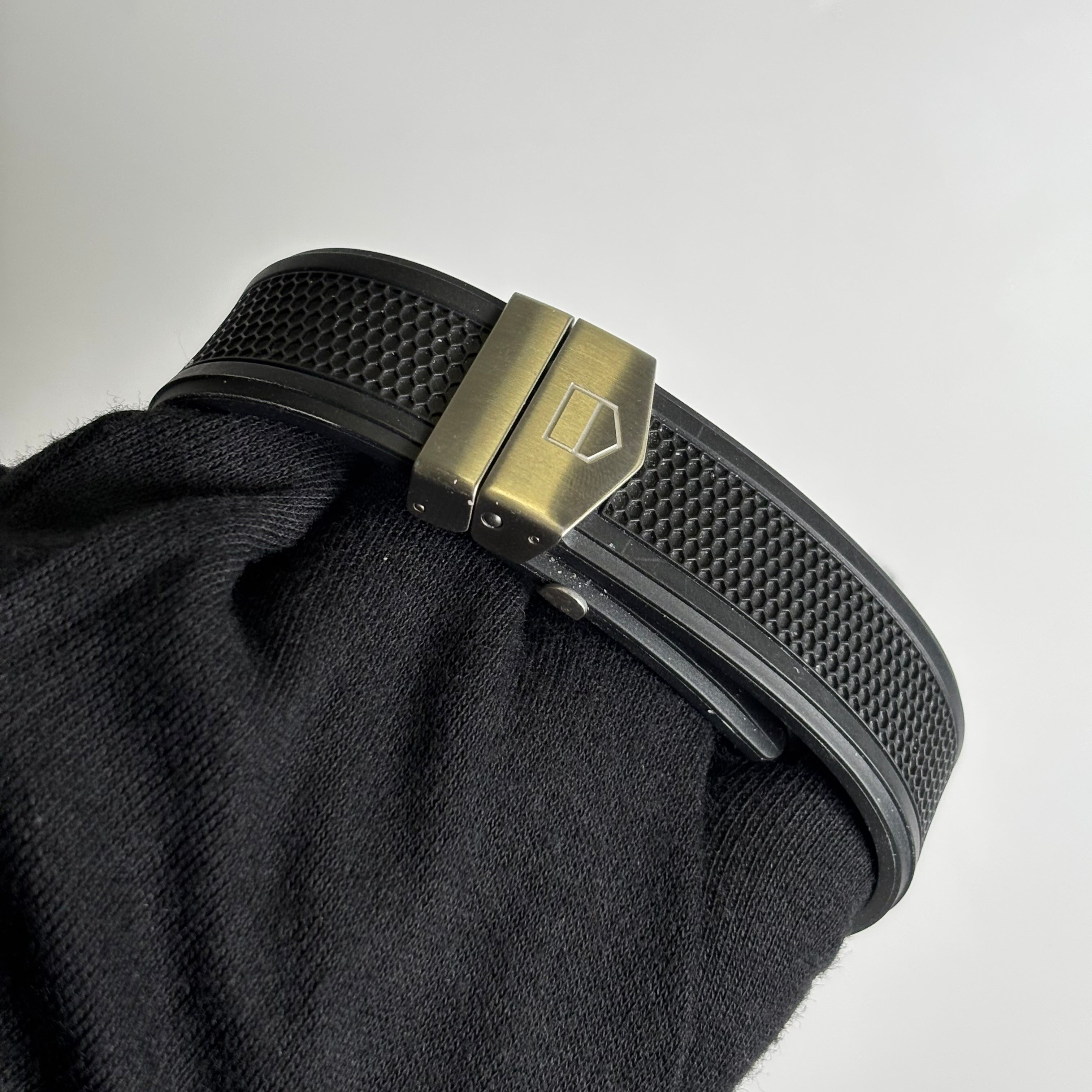 Tag Heuer Formula 1 44mm Black Dial Watch Ref# CAU2012 - Happy Jewelers Fine Jewelry Lifetime Warranty