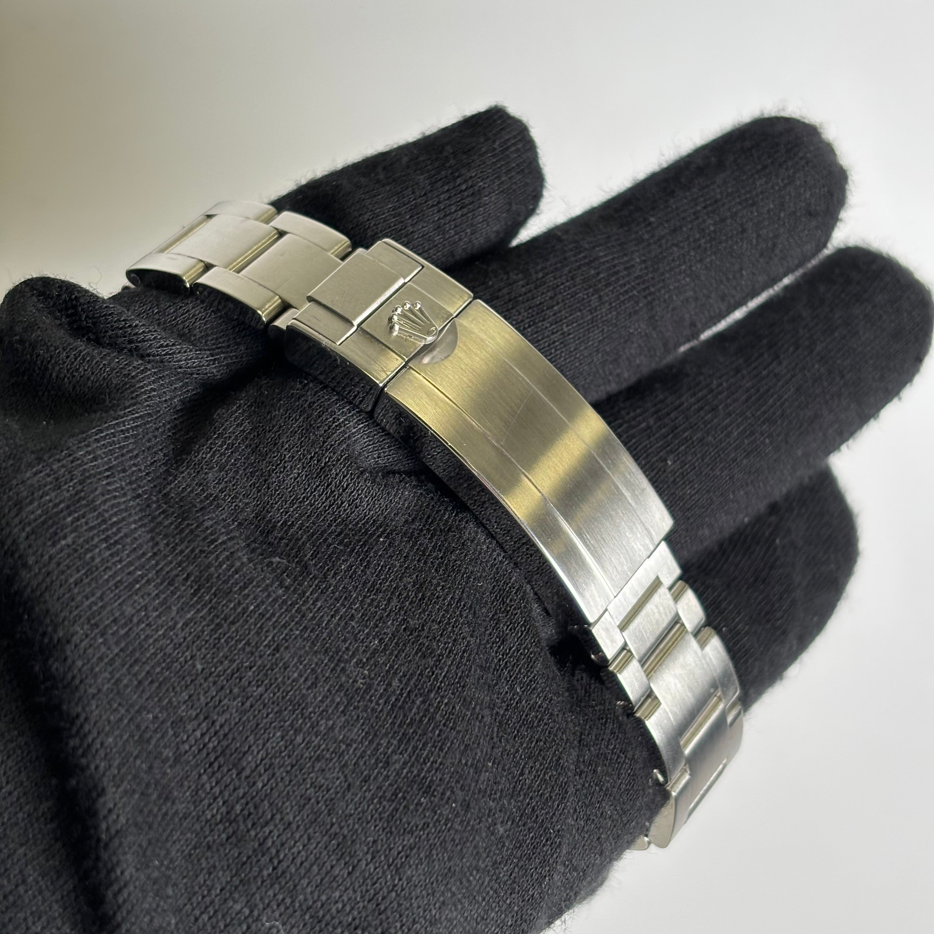 Rolex Submariner 40mm Black Dial Watch Ref# 116610LN - Happy Jewelers Fine Jewelry Lifetime Warranty