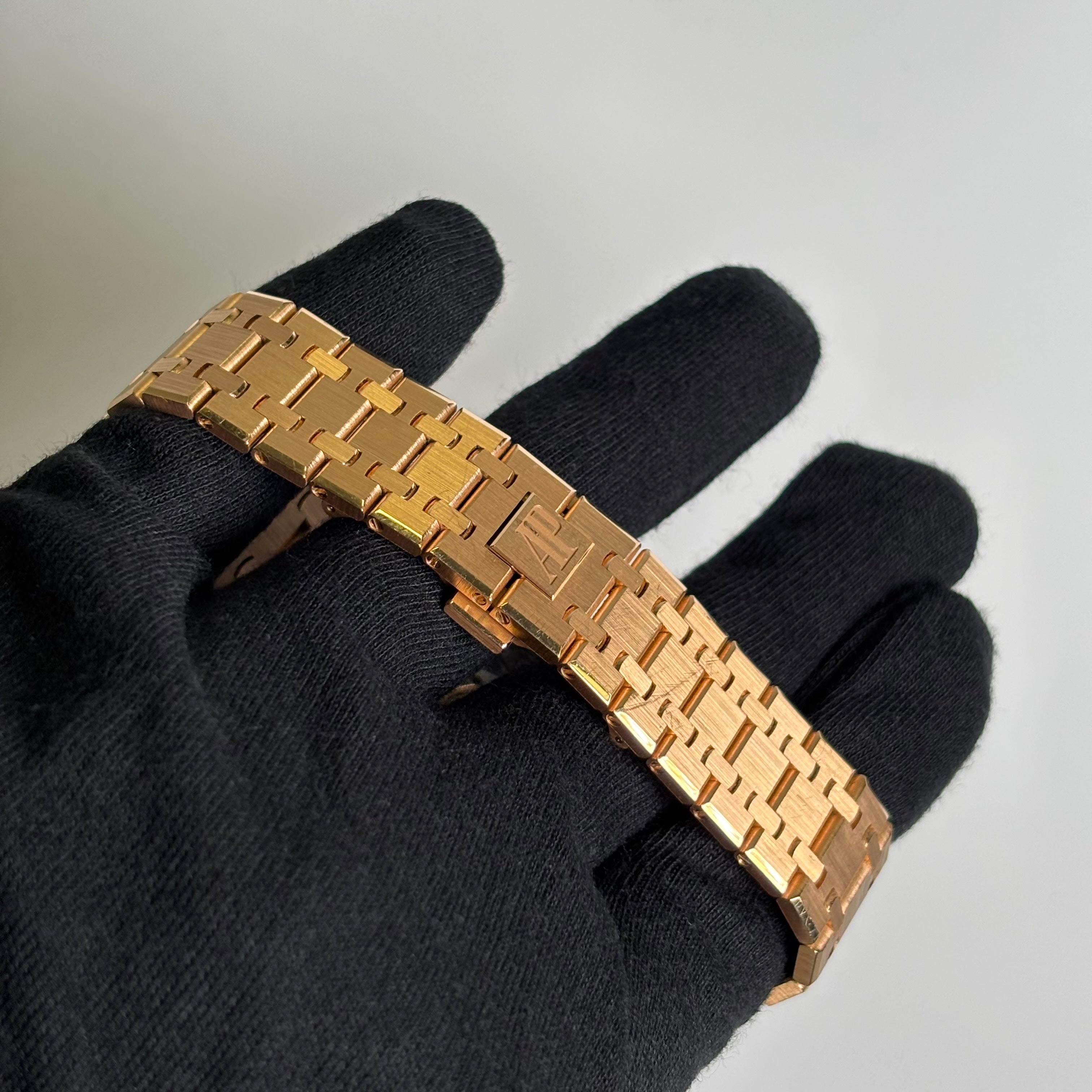 Audemars Piguet Royal Oak 44mm Grey Dial Watch Ref# 26210OI.OO.A109CR.01 - Happy Jewelers Fine Jewelry Lifetime Warranty