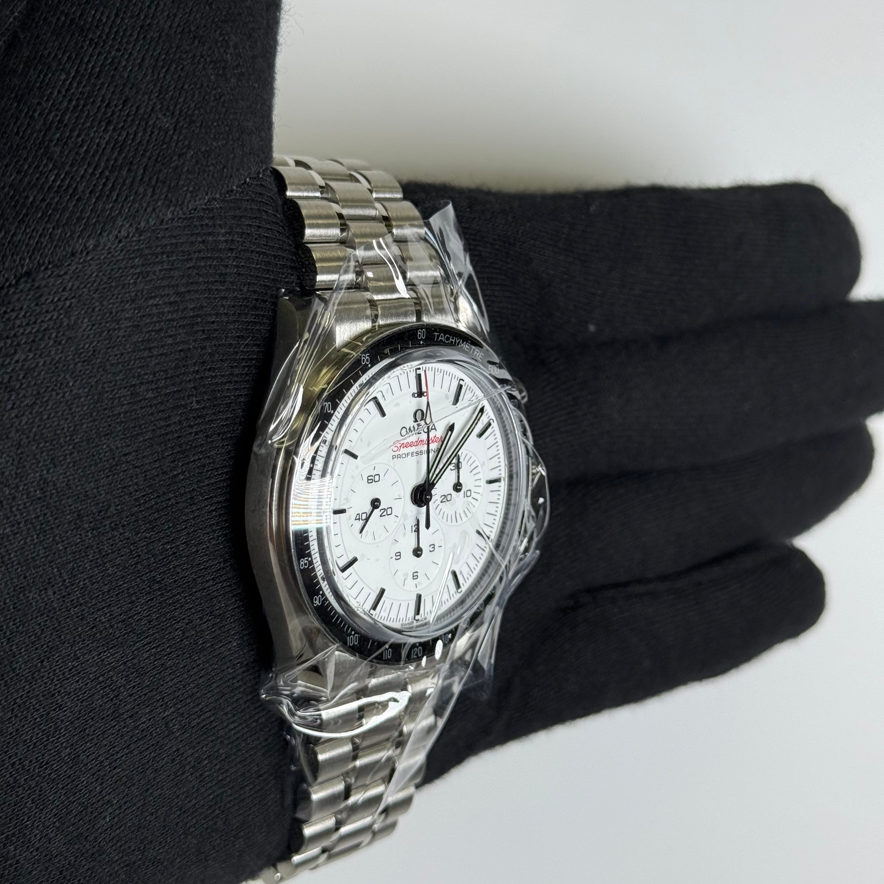 Omega Speedmaster 42mm White Dial Watch Ref# 310.30.42.50.04.001 - Happy Jewelers Fine Jewelry Lifetime Warranty