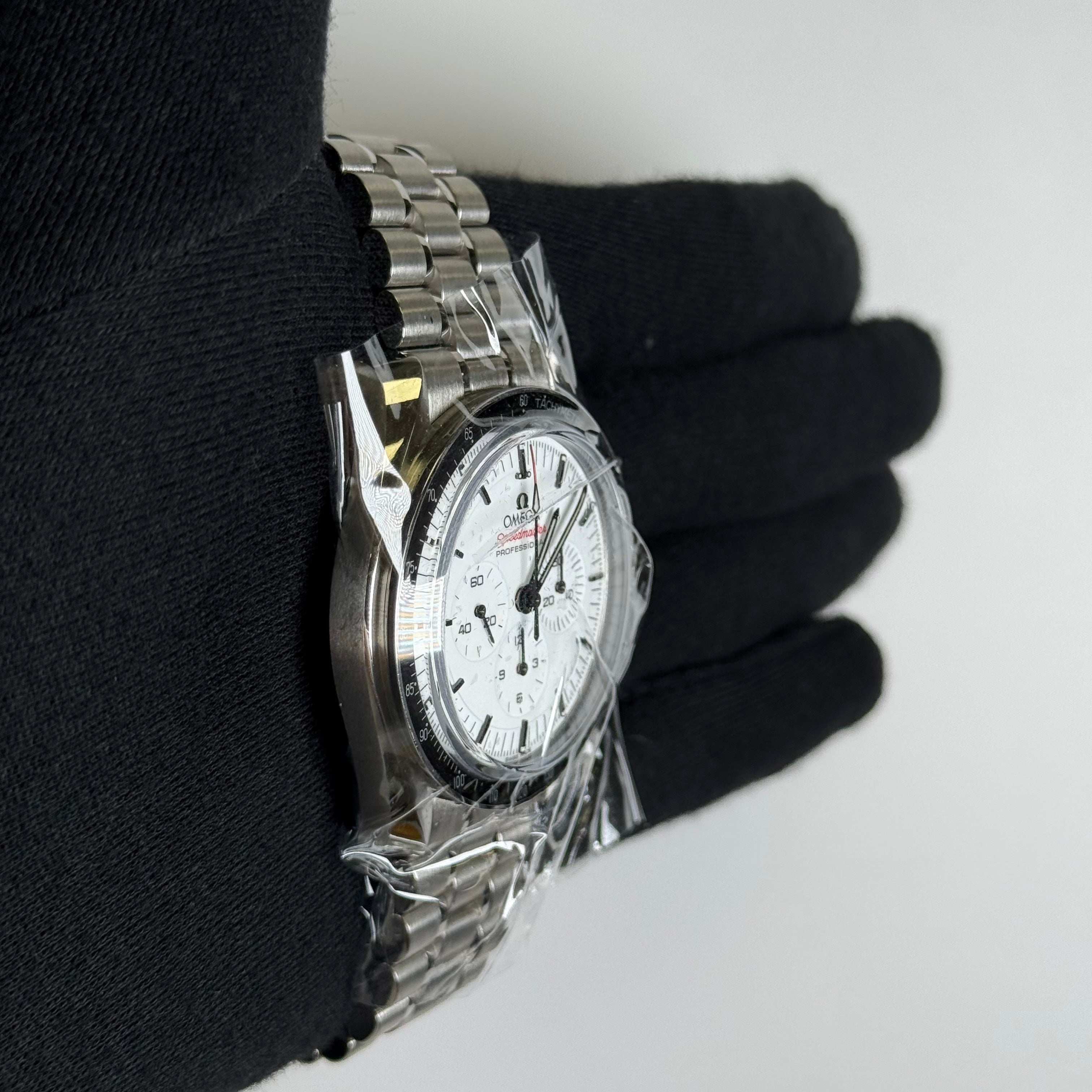 Omega Speedmaster 42mm White Dial Watch Ref# 310.30.42.50.04.001 - Happy Jewelers Fine Jewelry Lifetime Warranty