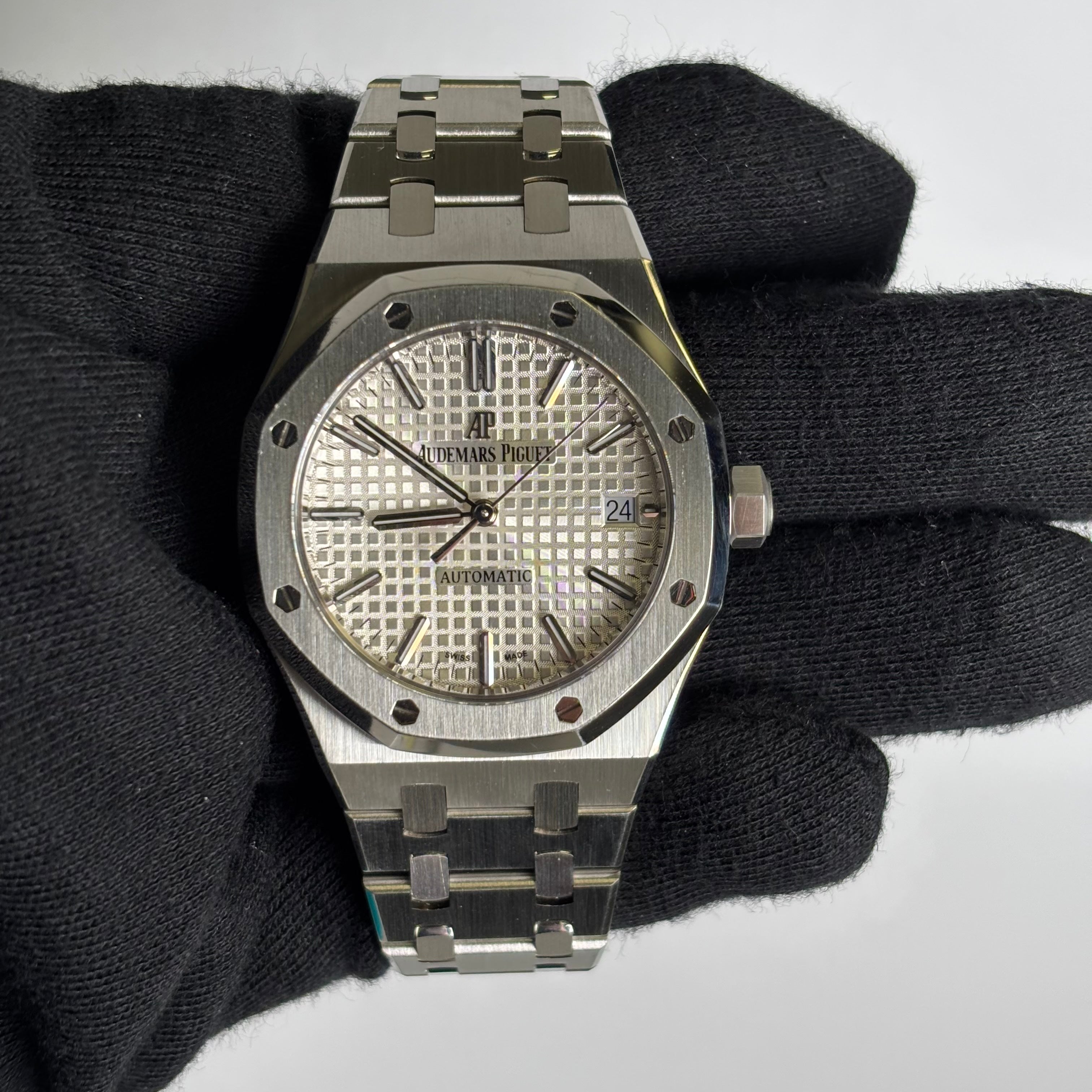 Audemars Piguet Royal Oak 37mm White Dial Watch Ref# 15450ST.OO.1256ST.01 - Happy Jewelers Fine Jewelry Lifetime Warranty