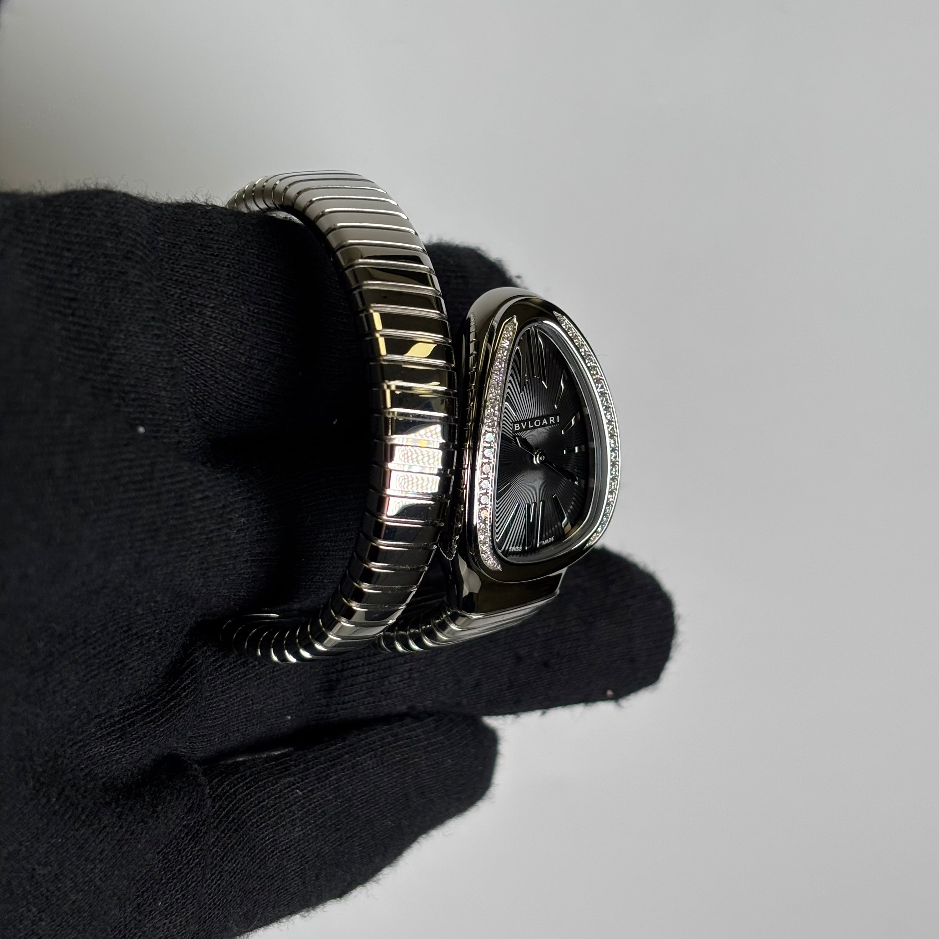 Bvlgari Serpenti 35mm Black Dial Watch Ref# 103524 - Happy Jewelers Fine Jewelry Lifetime Warranty