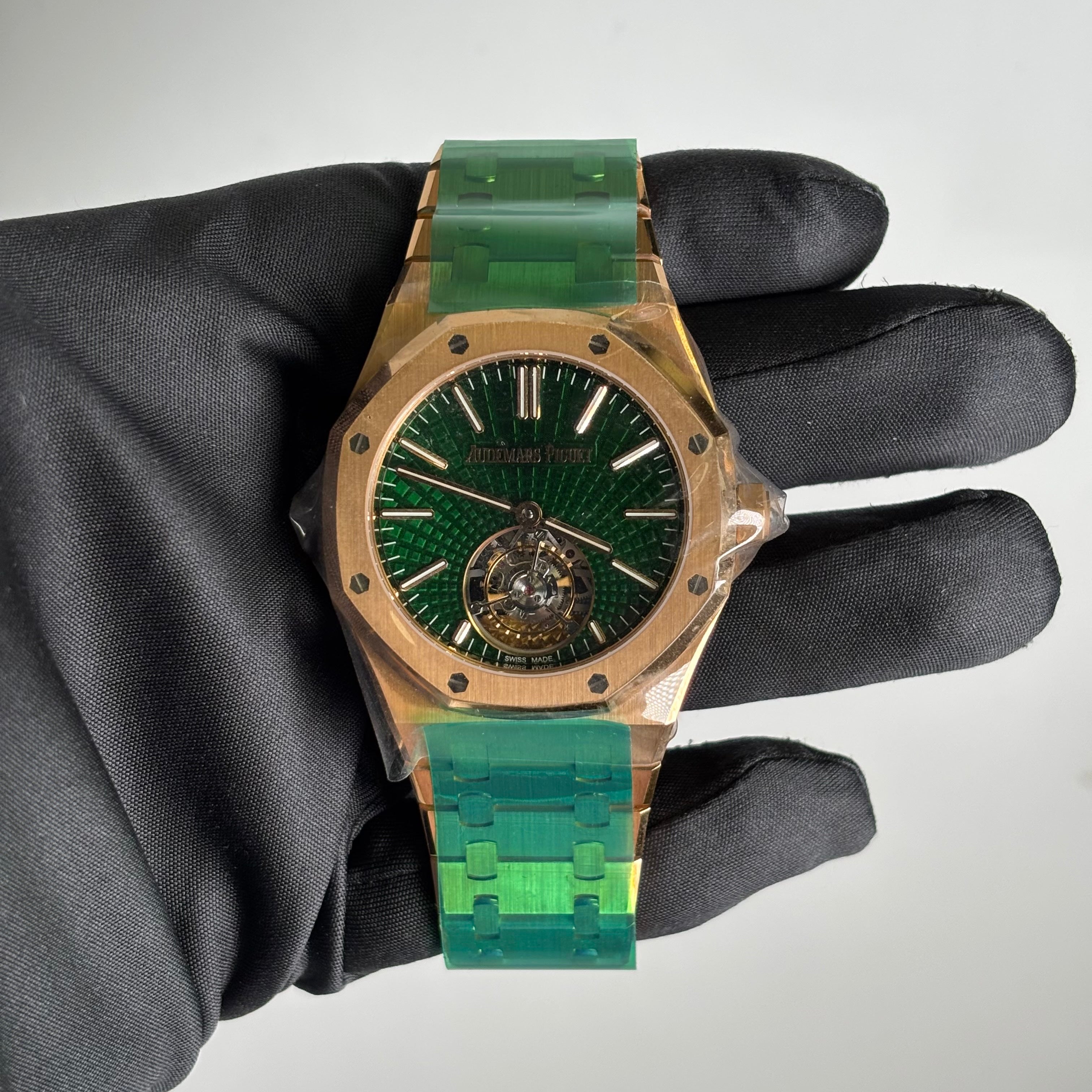 Audemars Piguet Royal Oak 41mm Green Dial Watch Ref# 26533OR.OO.1220OR.01 - Happy Jewelers Fine Jewelry Lifetime Warranty