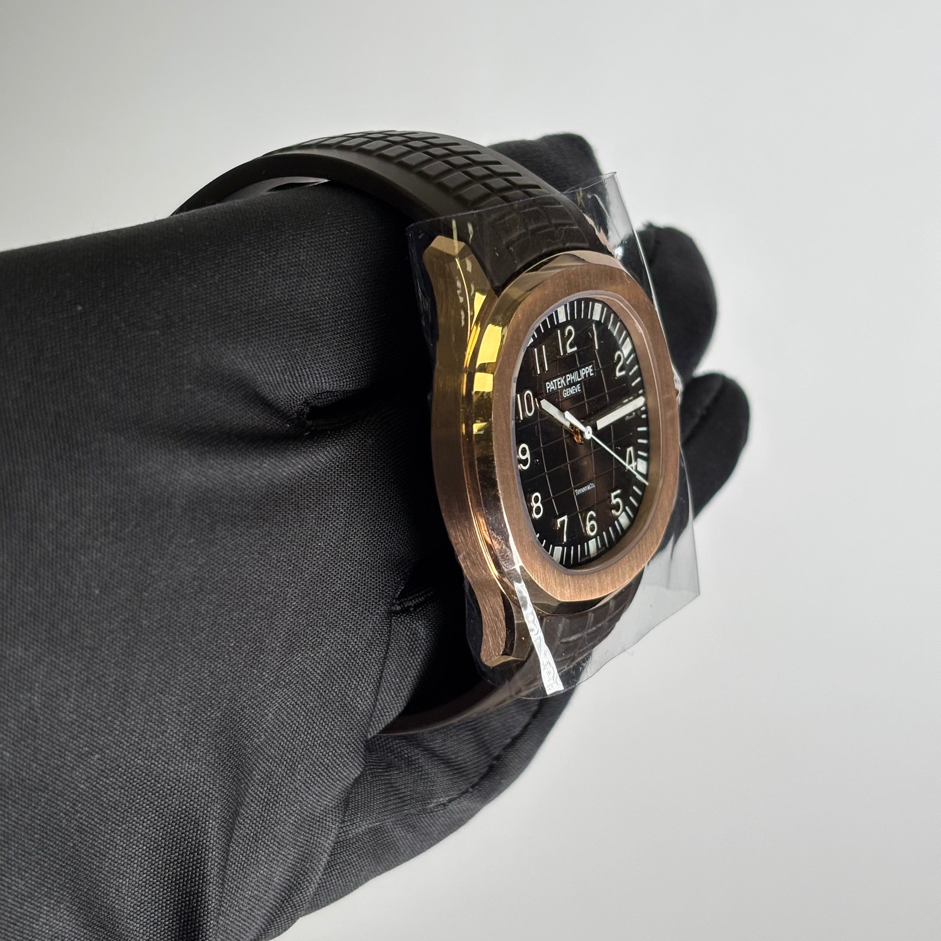 Patek Philippe Aquanaut TIFFANY STAMPED 40mm Brown Dial Ref# 5167R-001 - Happy Jewelers Fine Jewelry Lifetime Warranty