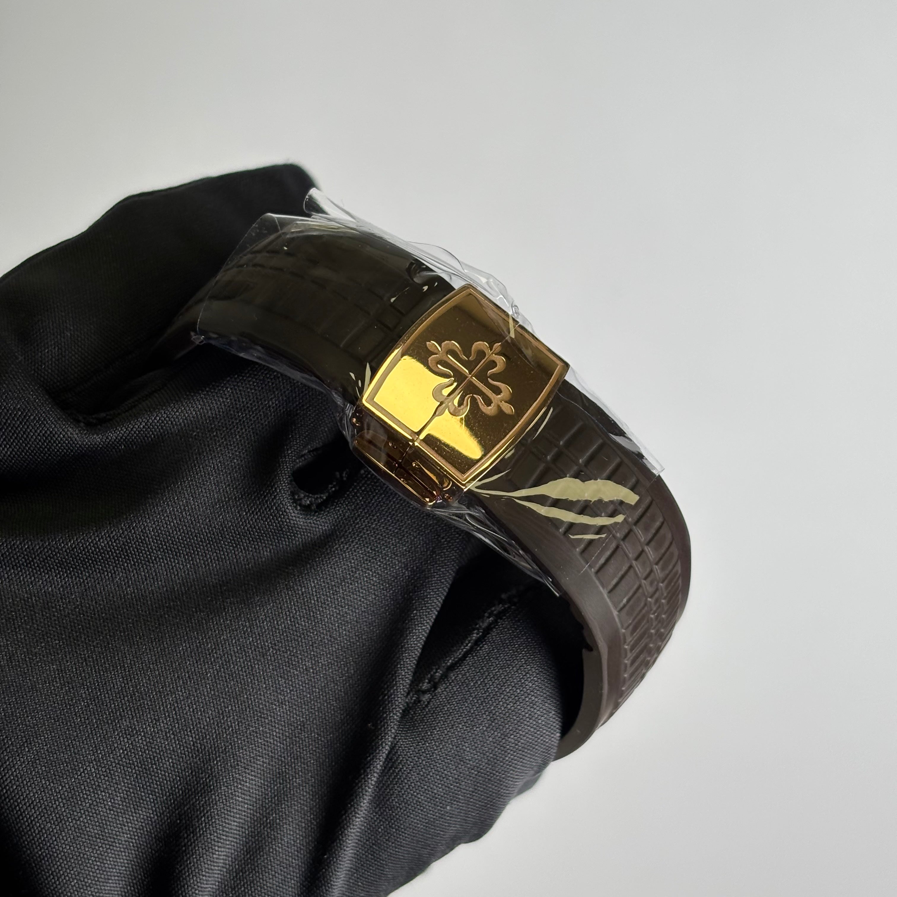 Patek Philippe Aquanaut TIFFANY STAMPED 40mm Brown Dial Ref# 5167R-001 - Happy Jewelers Fine Jewelry Lifetime Warranty