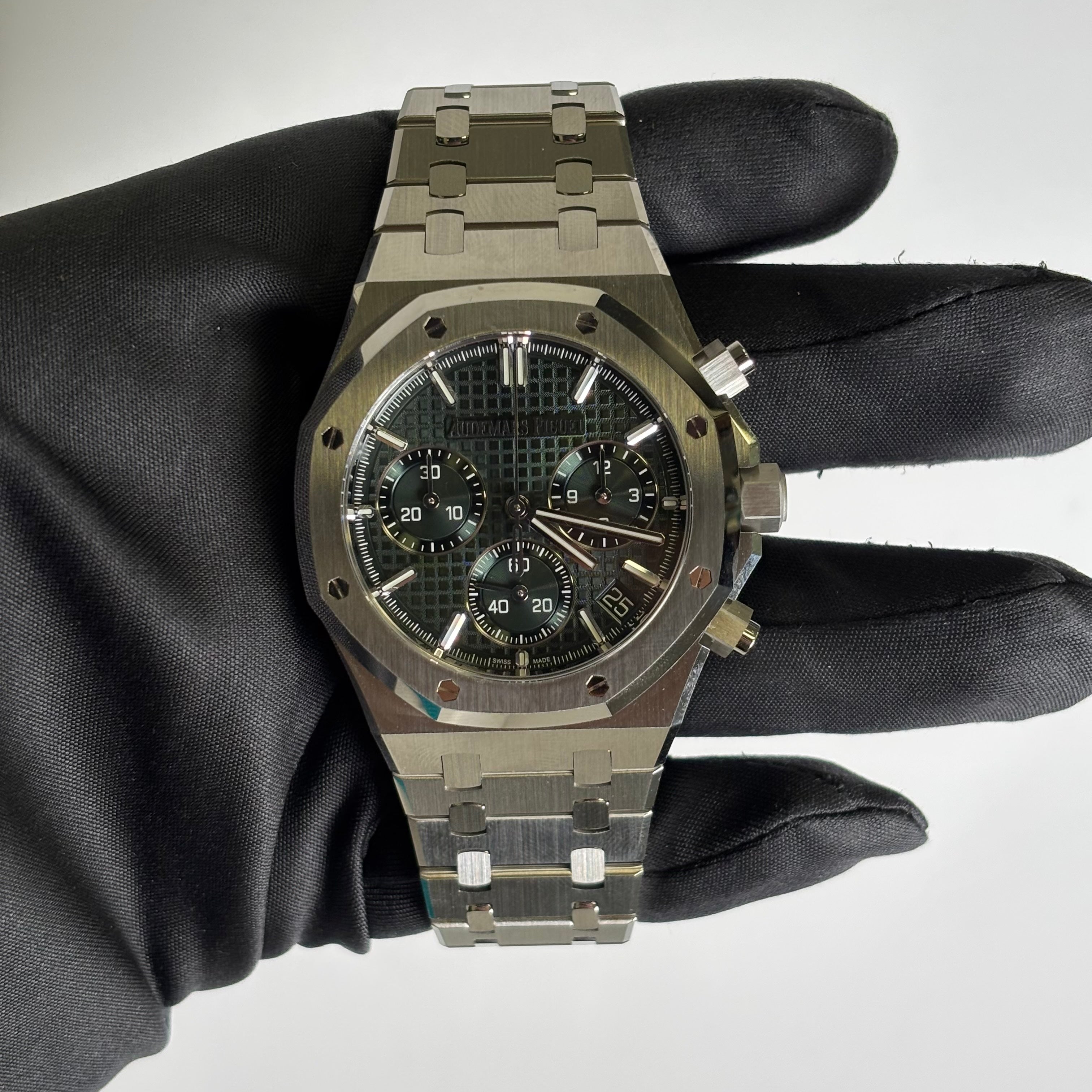 Audemars Piguet Royal Oak 41mm Green Dial Watch Ref# 26240ST.OO.1320ST.08 - Happy Jewelers Fine Jewelry Lifetime Warranty