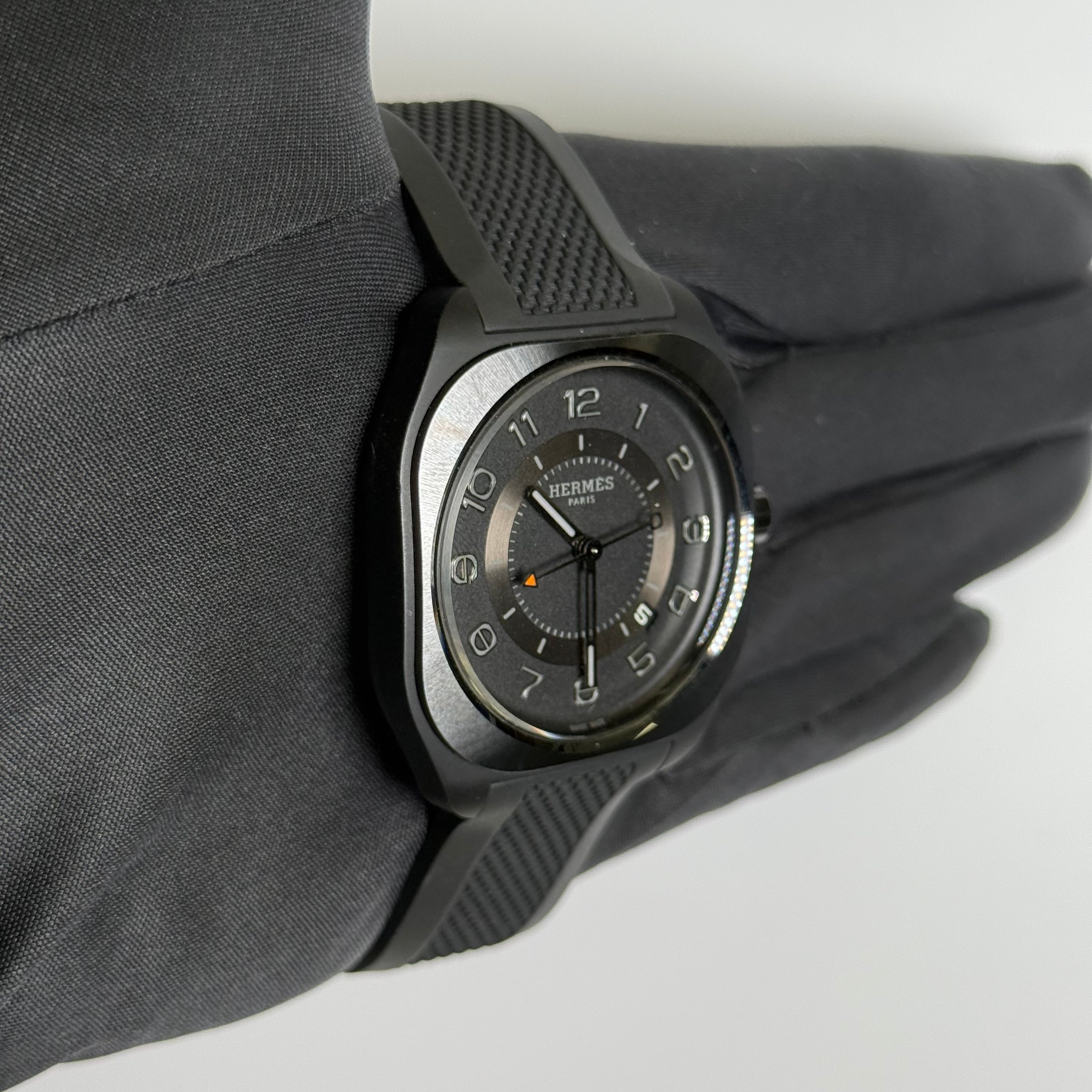 Hermes H08 42mm Black Dial Watch Ref# W049433WW00 - Happy Jewelers Fine Jewelry Lifetime Warranty
