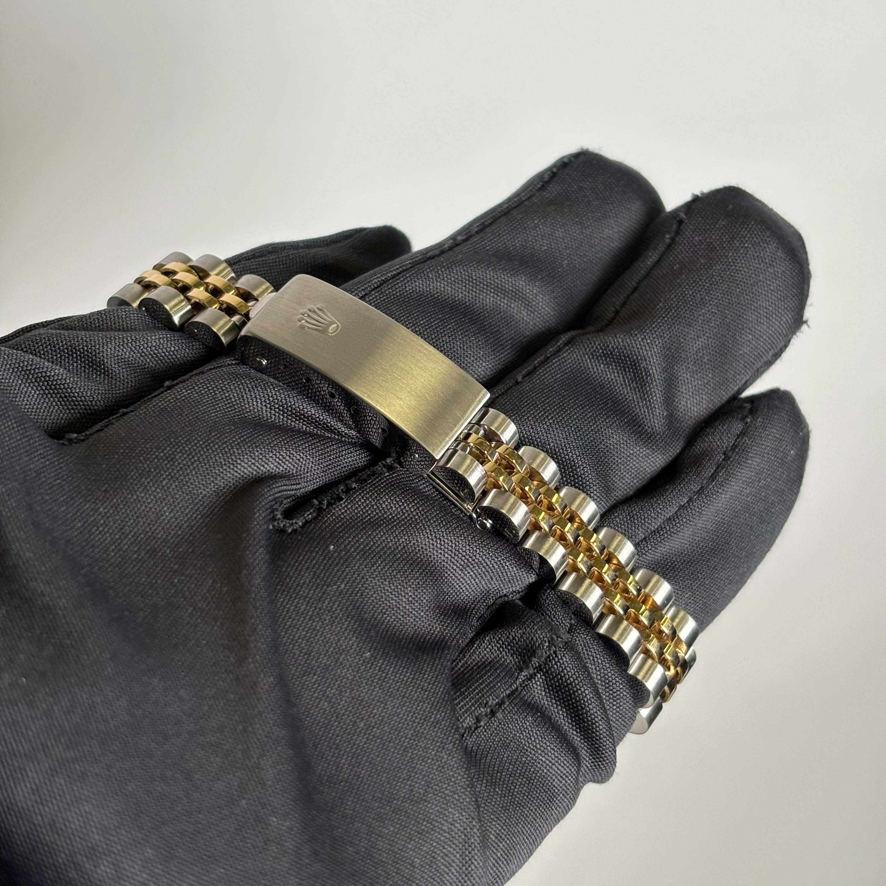 Rolex Datejust 26mm Black Dial Watch Ref# 69173 - Happy Jewelers Fine Jewelry Lifetime Warranty