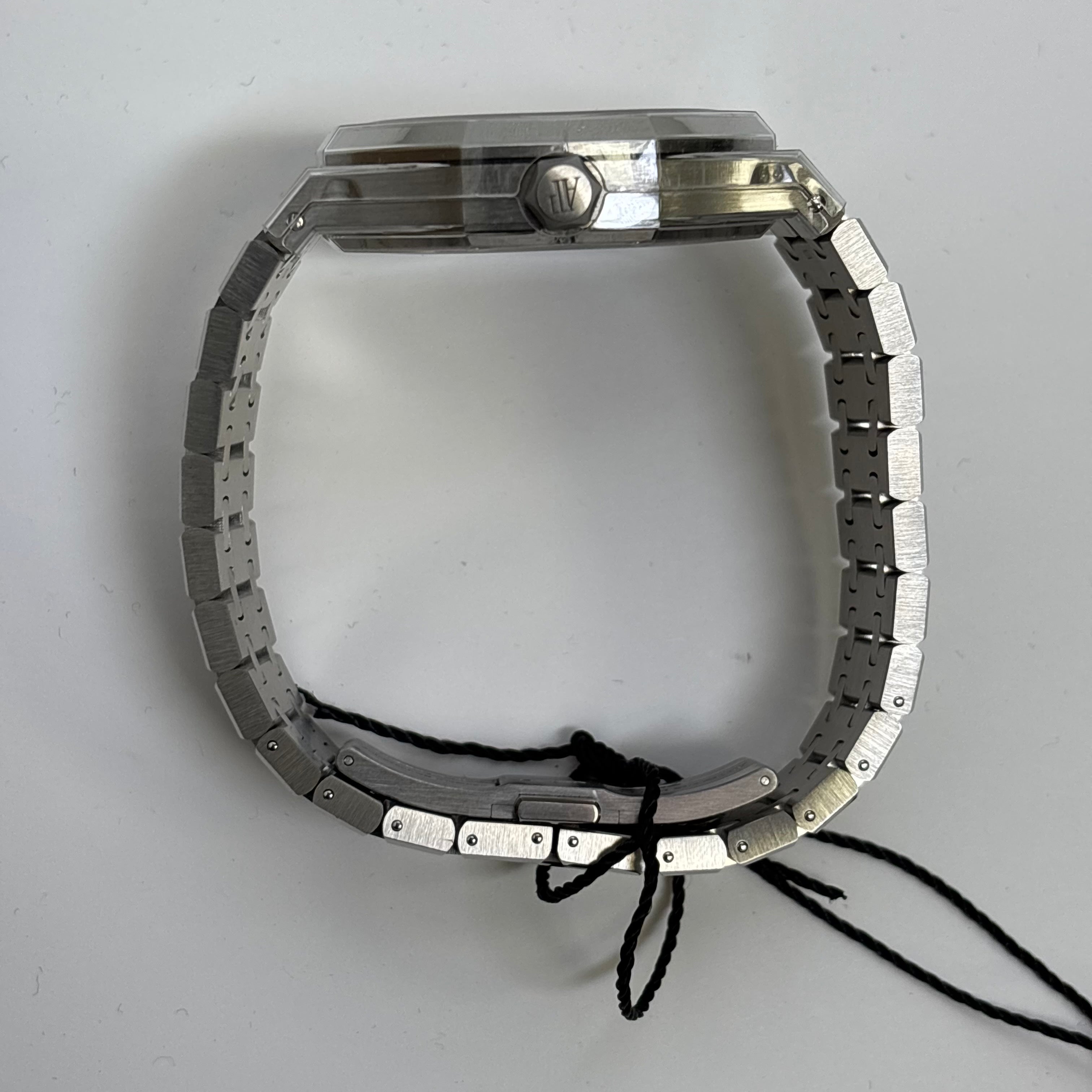 Audemars Piguet Royal Oak 41mm Black Dial Watch Ref# 15500ST.OO.1220ST.03 - Happy Jewelers Fine Jewelry Lifetime Warranty