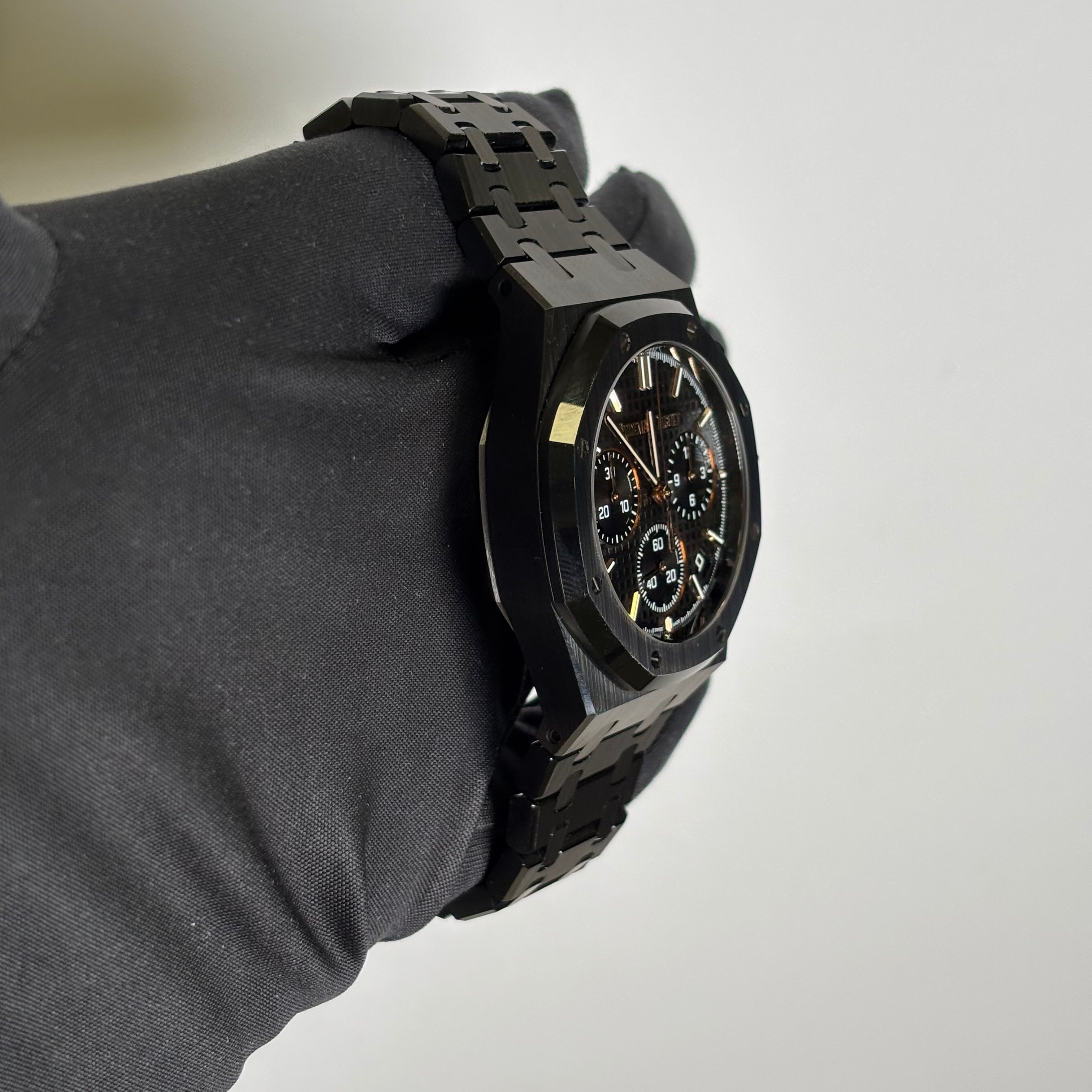 Audemars Piguet Royal Oak 41mm Black Dial Watch Ref# 26240CE.OO.1225CE.02 - Happy Jewelers Fine Jewelry Lifetime Warranty