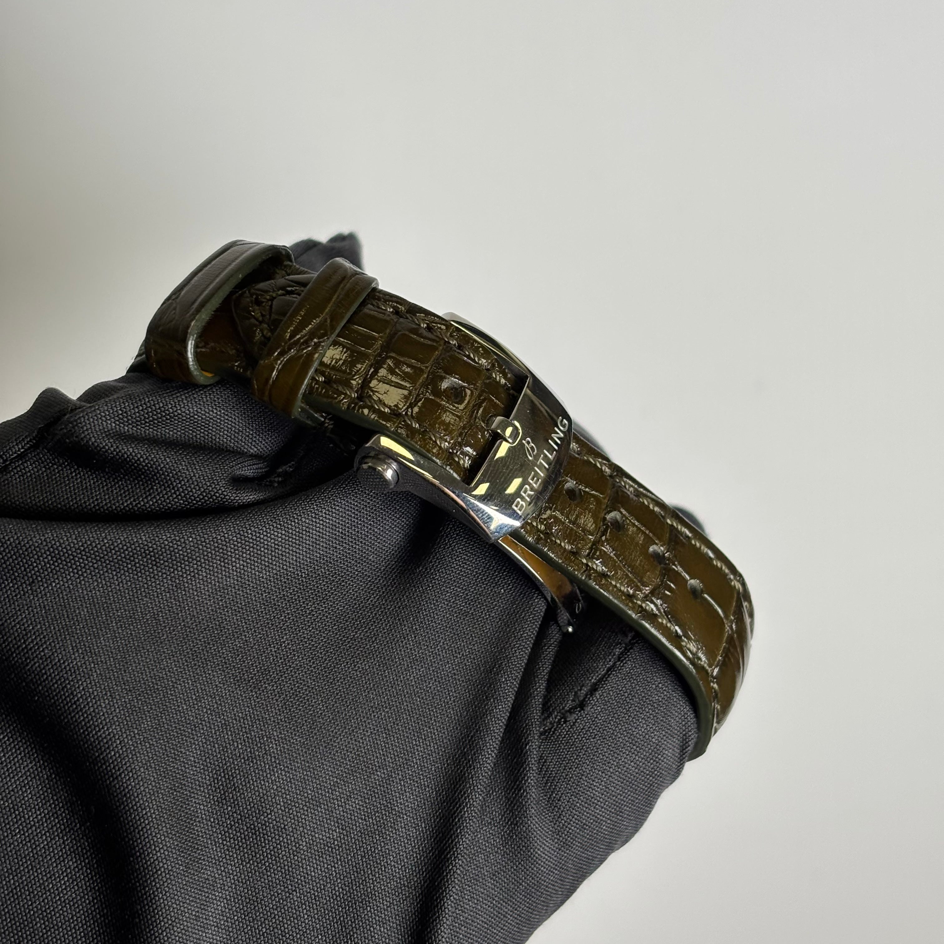 Breitling Navitimer 35mm Green Dial Watch Ref# A17395 - Happy Jewelers Fine Jewelry Lifetime Warranty