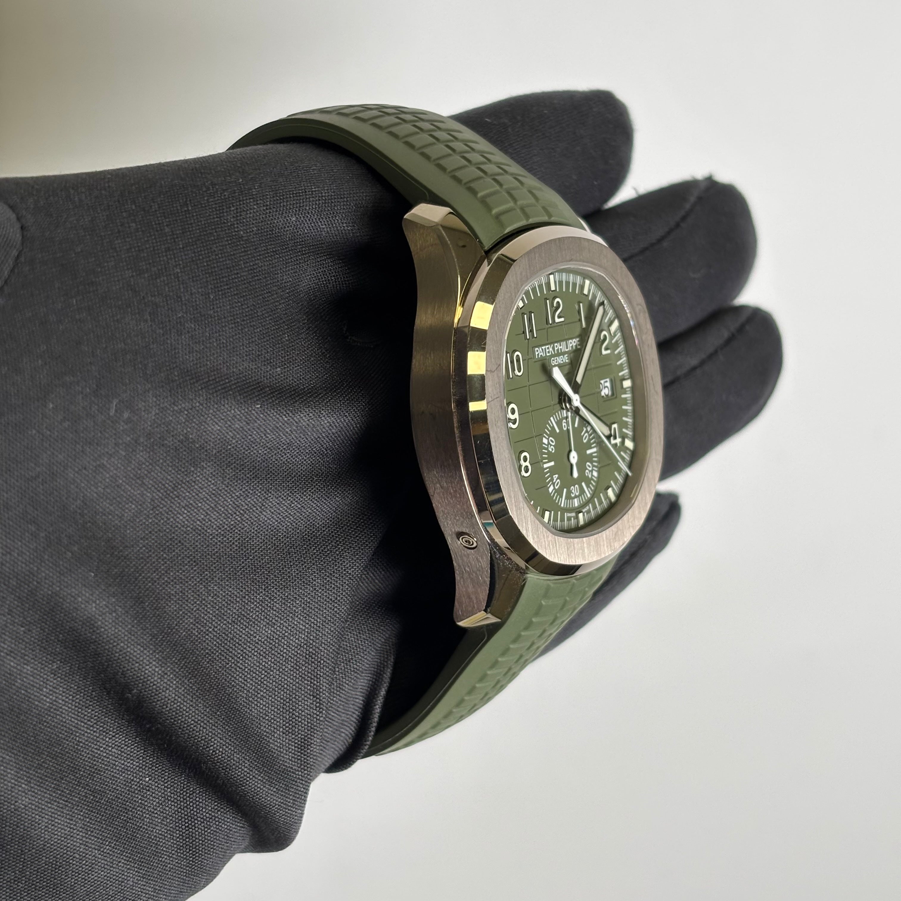 Patek Philippe Aquanaut 42mm Green Dial Watch Ref# 5968G-010 - Happy Jewelers Fine Jewelry Lifetime Warranty