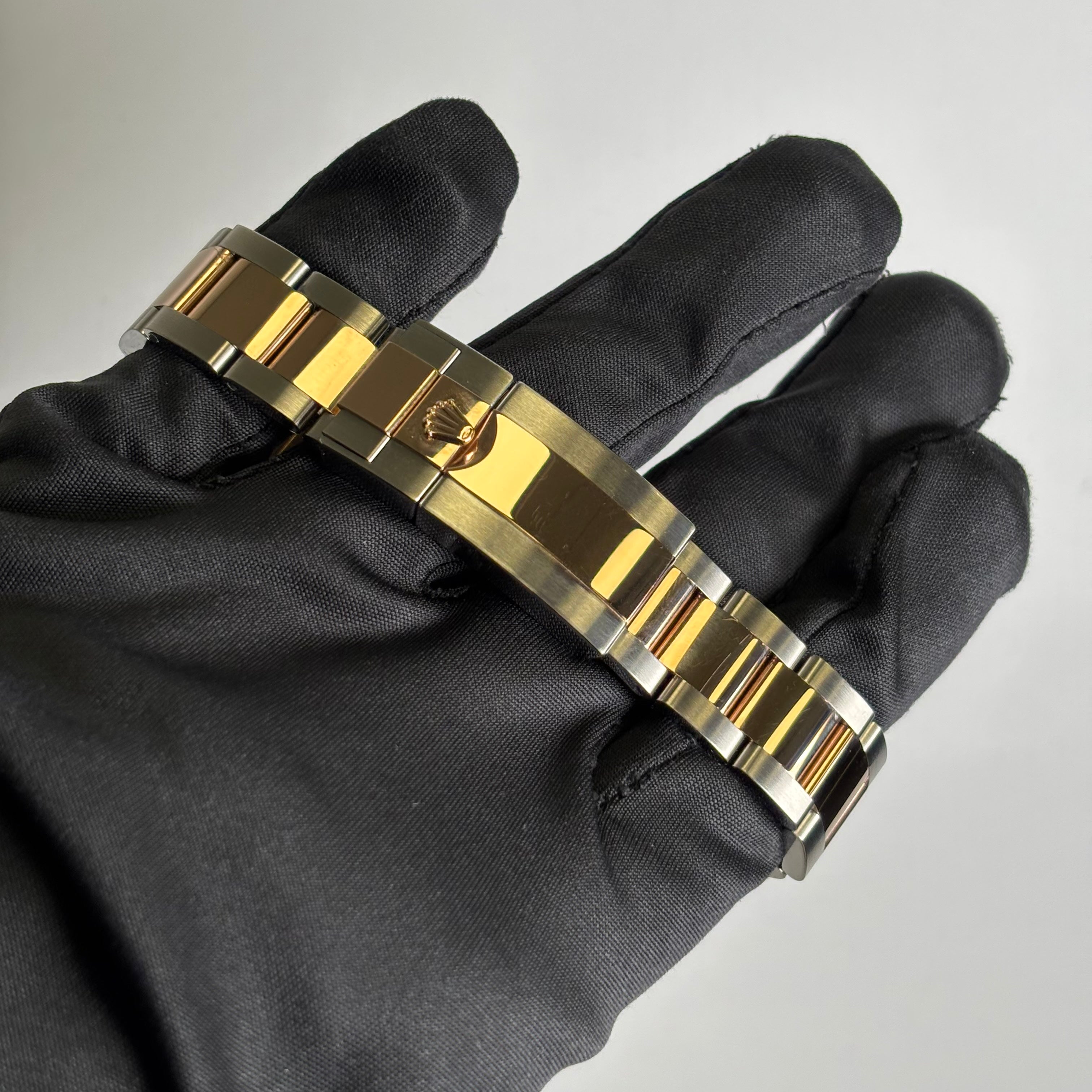 Rolex Yacht-Master 40mm Black Dial Watch Ref# 126621 - Happy Jewelers Fine Jewelry Lifetime Warranty