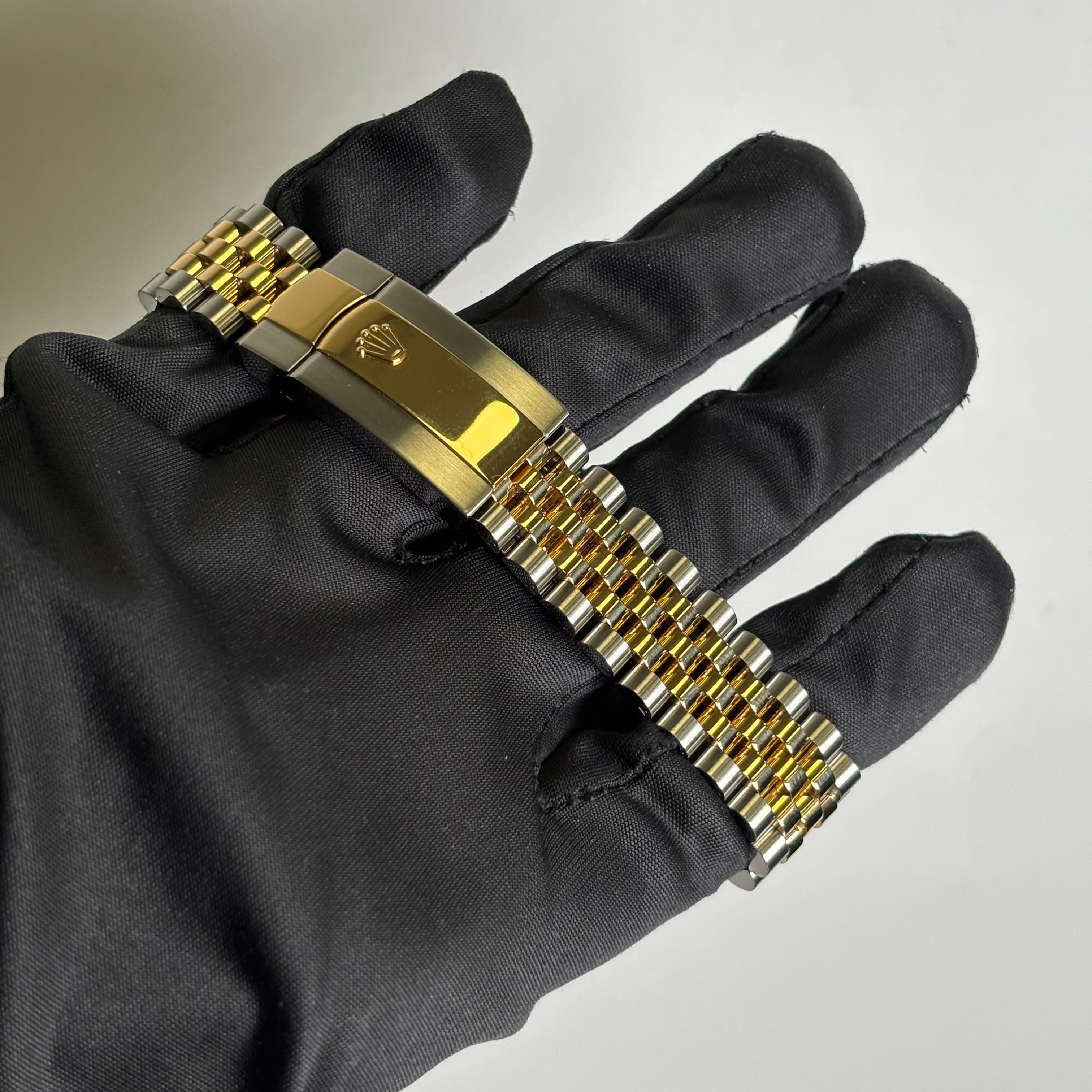 Rolex Datejust 41mm Champagne Dial Watch Ref# 126333 - Happy Jewelers Fine Jewelry Lifetime Warranty