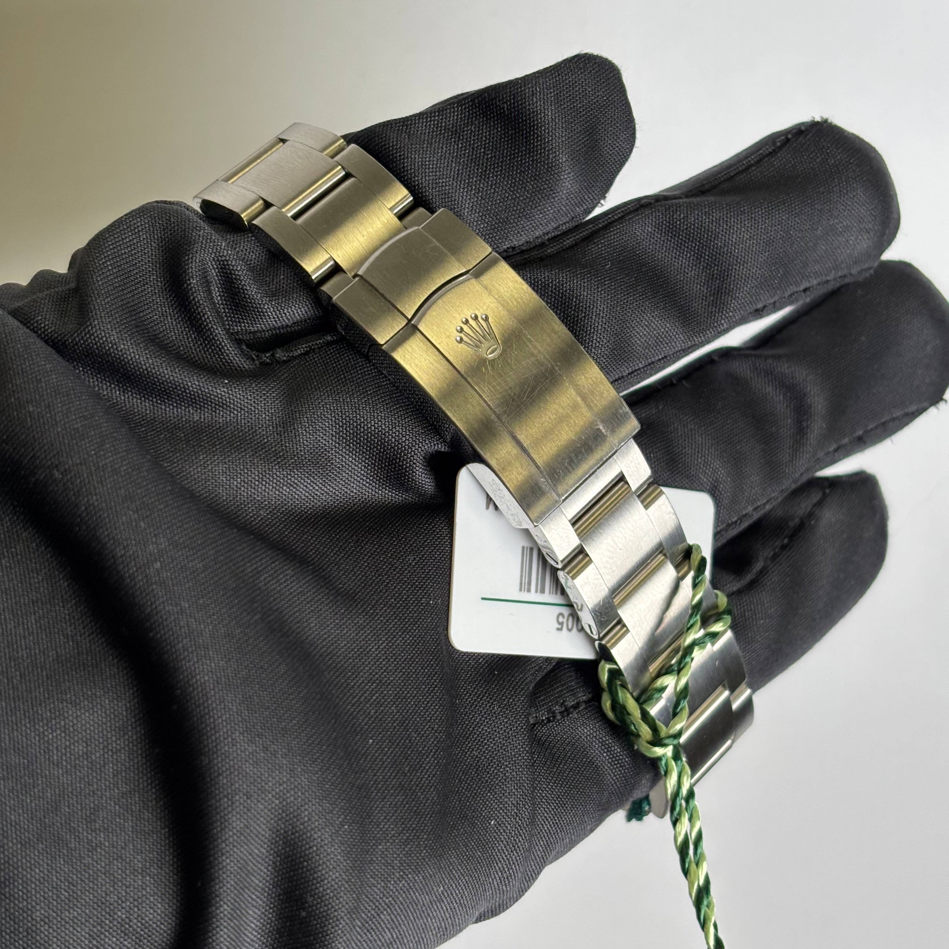 Rolex Oyster Perpetual 41mm Green Dial Watch Ref# 124300 - Happy Jewelers Fine Jewelry Lifetime Warranty