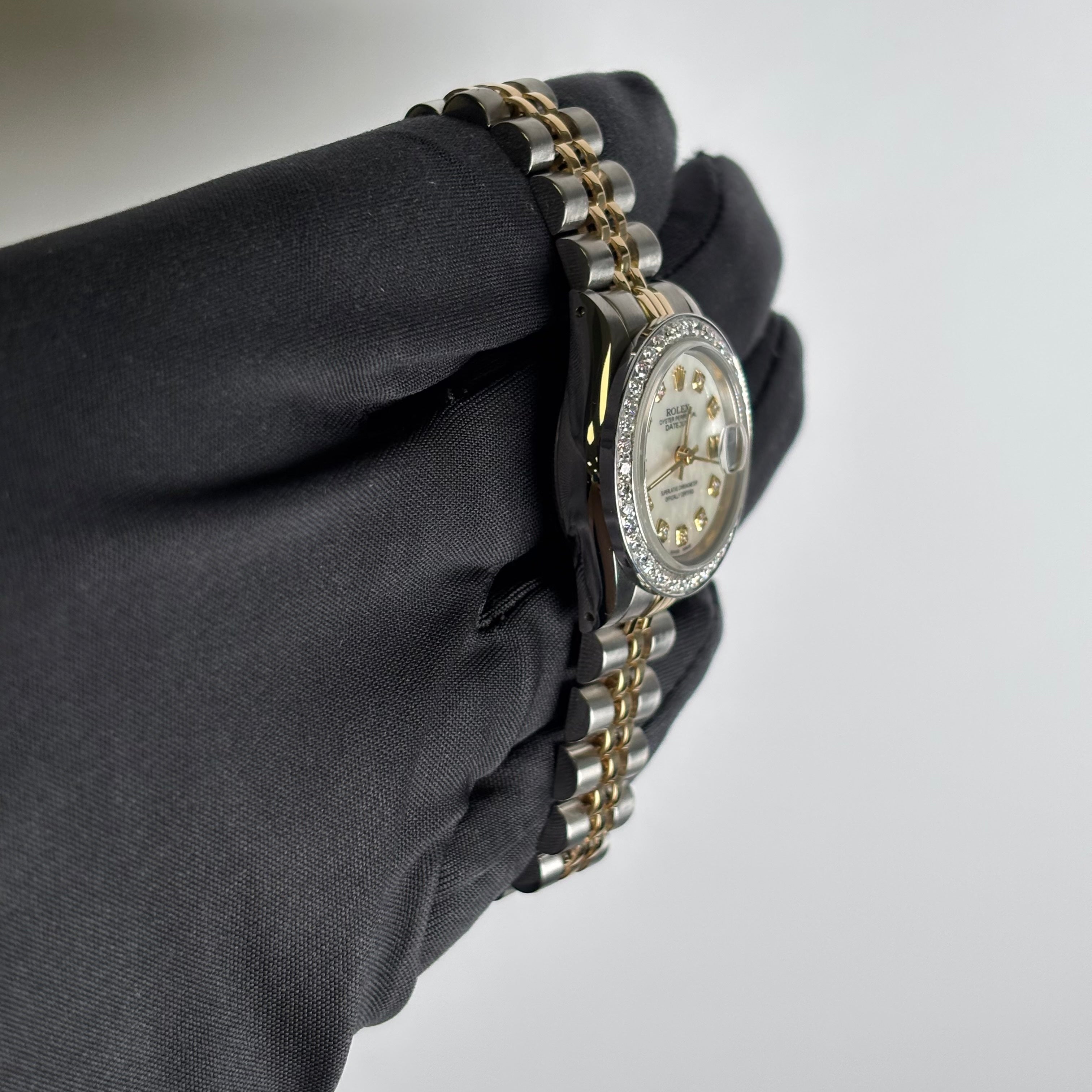 Rolex Datejust 26mm MOP Dial Watch Ref# 69173 - Happy Jewelers Fine Jewelry Lifetime Warranty