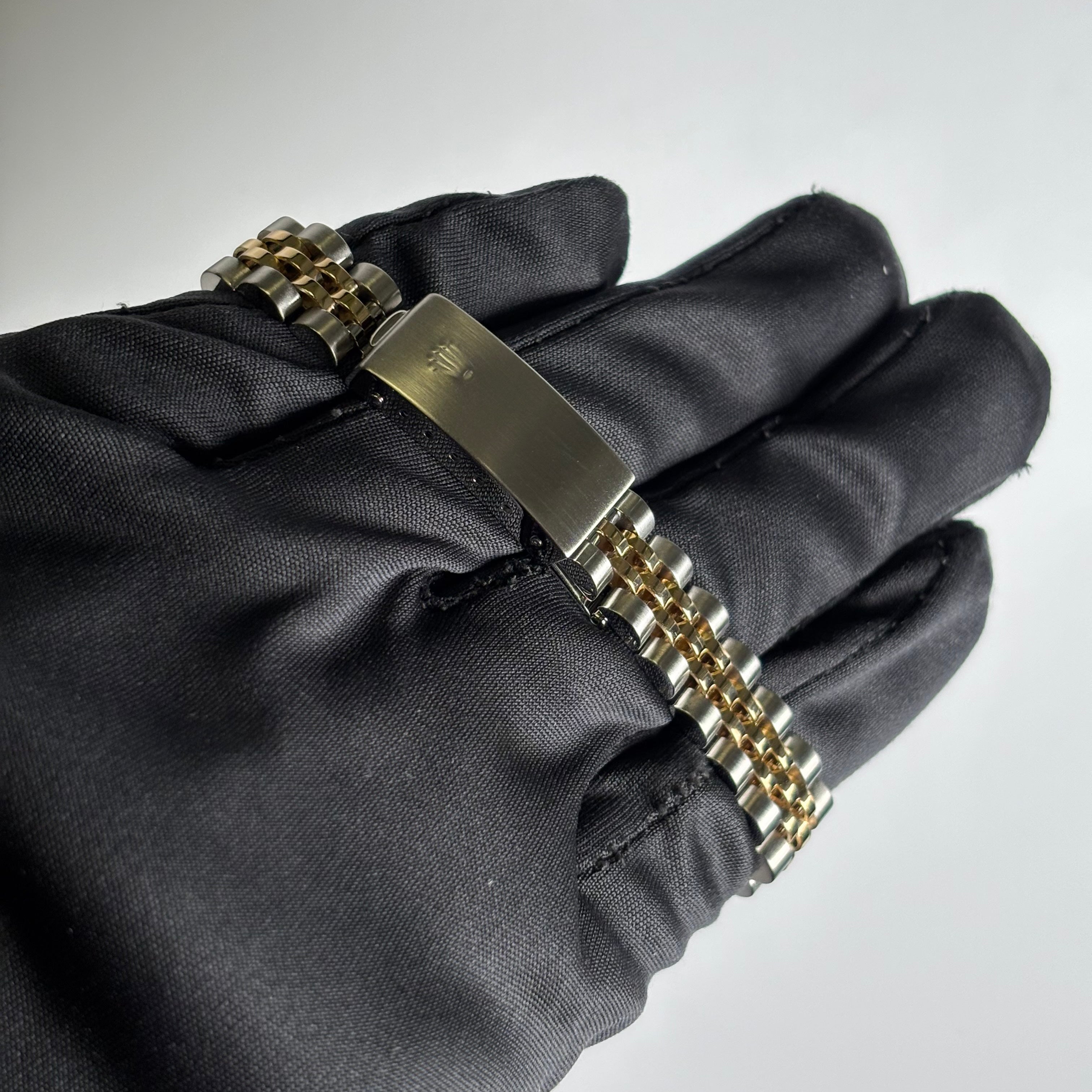 Rolex Datejust 26mm Champagne Dial Watch Ref# 69173 - Happy Jewelers Fine Jewelry Lifetime Warranty