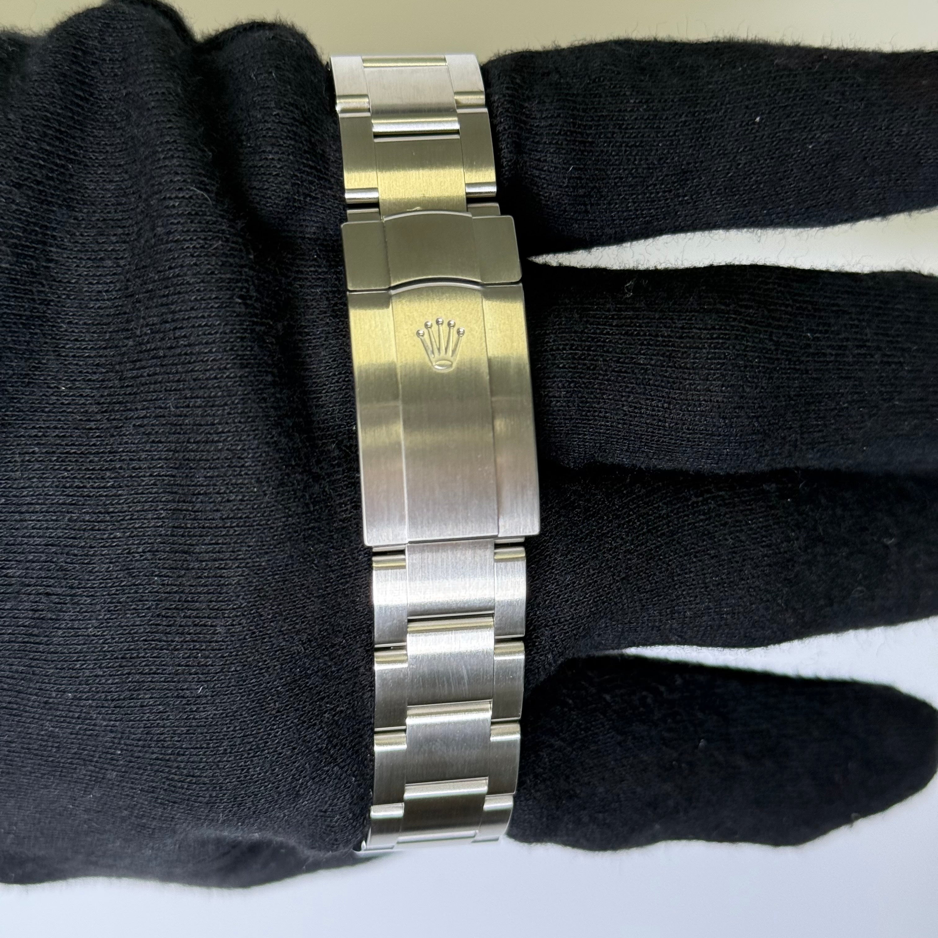 Rolex Oyster Perpetual 41mm Dial Watch Ref# 124300 - Happy Jewelers Fine Jewelry Lifetime Warranty