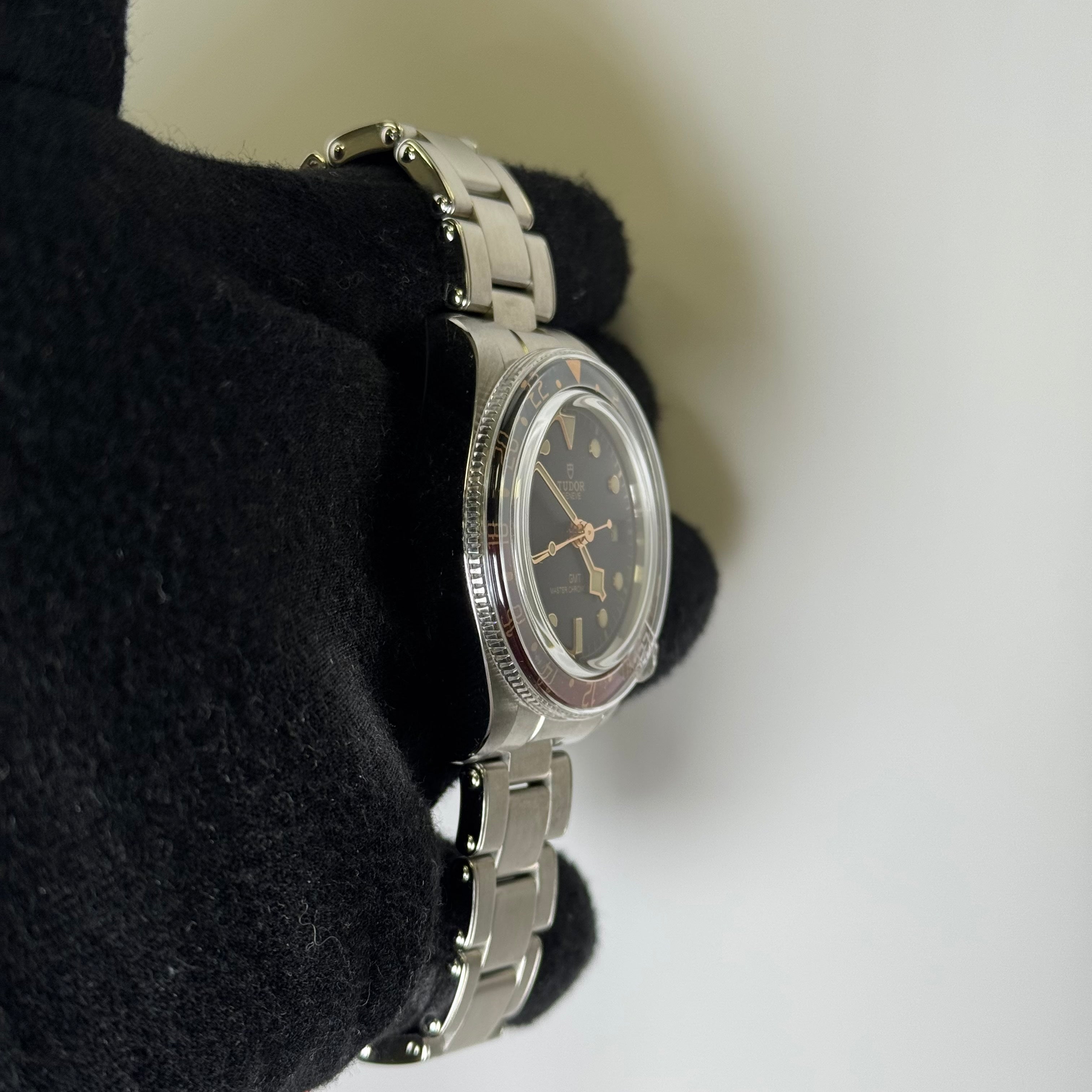 Tudor Black Bay 39mm Black Dial Watch Ref# 7939G1A0NRU - Happy Jewelers Fine Jewelry Lifetime Warranty