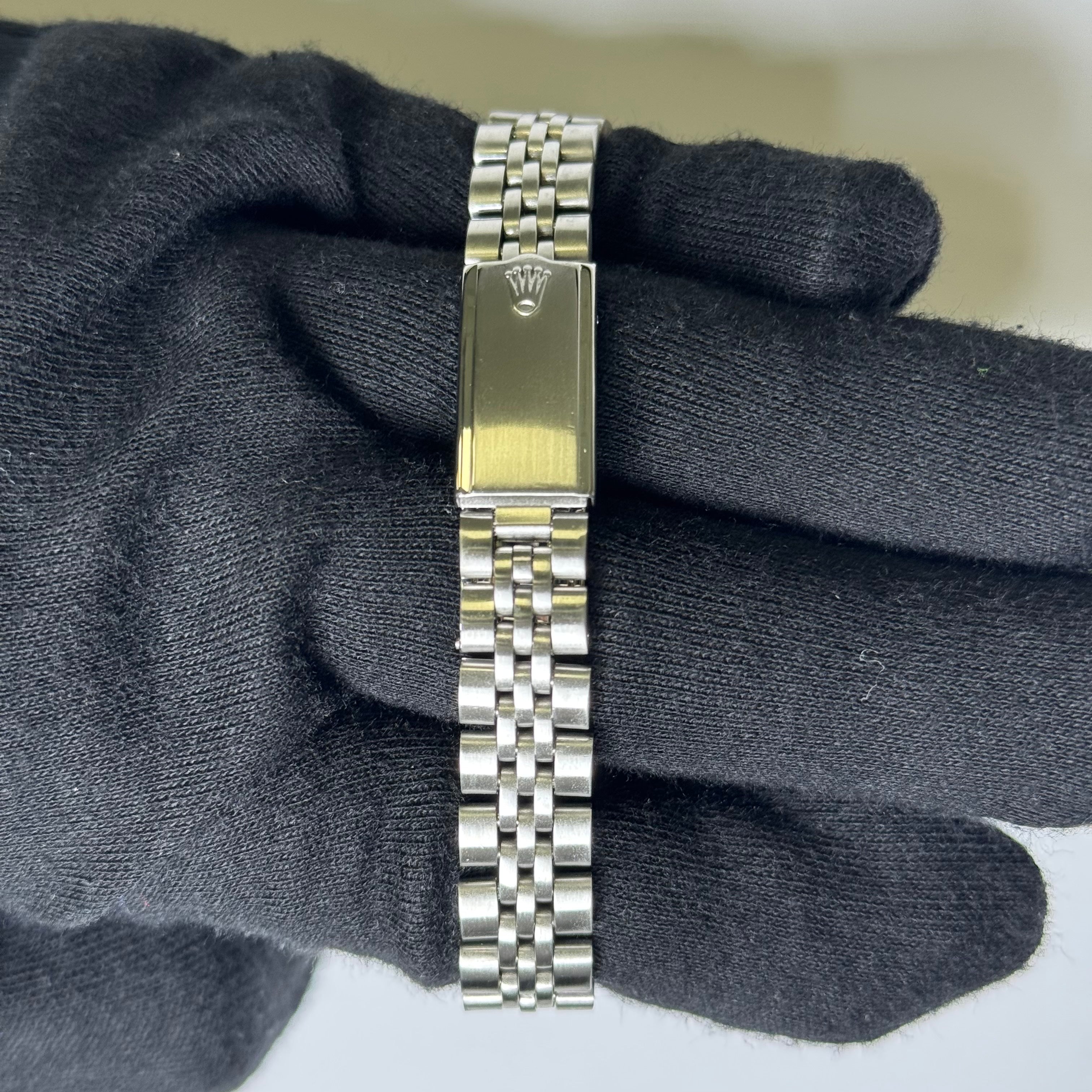 Rolex Datejust 26mm Grey Dial Watch Ref# 69160 - Happy Jewelers Fine Jewelry Lifetime Warranty