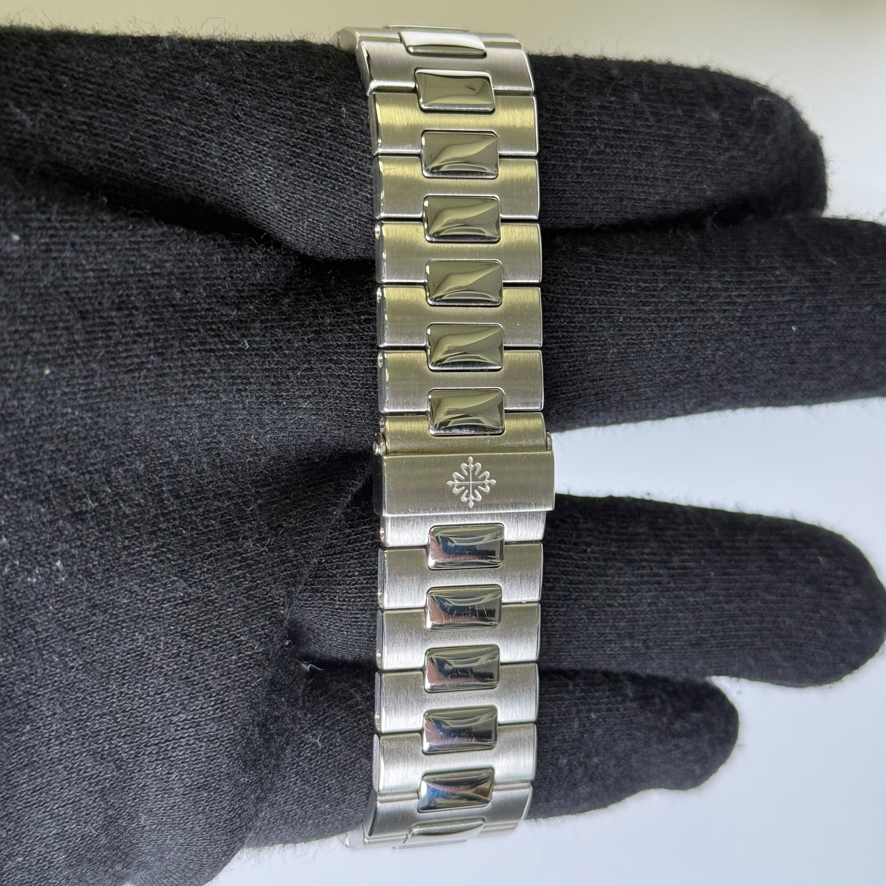 Patek Philippe Nautilus 40mm Blue Dial Watch Ref# 5711/1A-001 - Happy Jewelers Fine Jewelry Lifetime Warranty