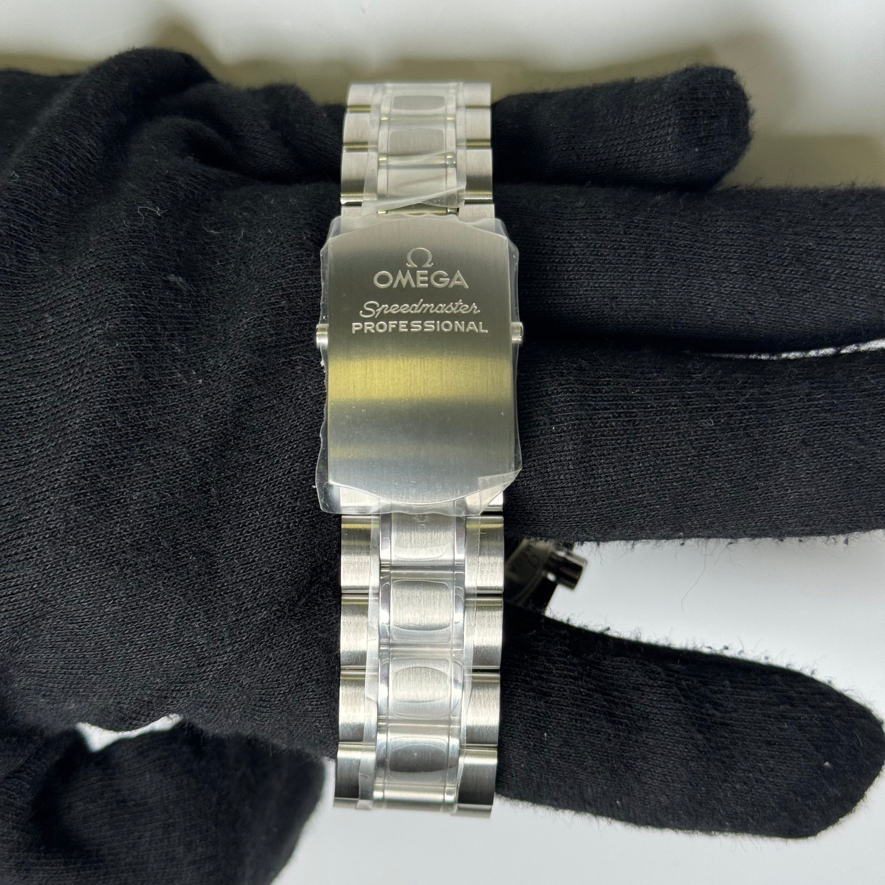 Omega Speedmaster 42mm Black Dial Ref# 311.30.42.30.01.006 - Happy Jewelers Fine Jewelry Lifetime Warranty
