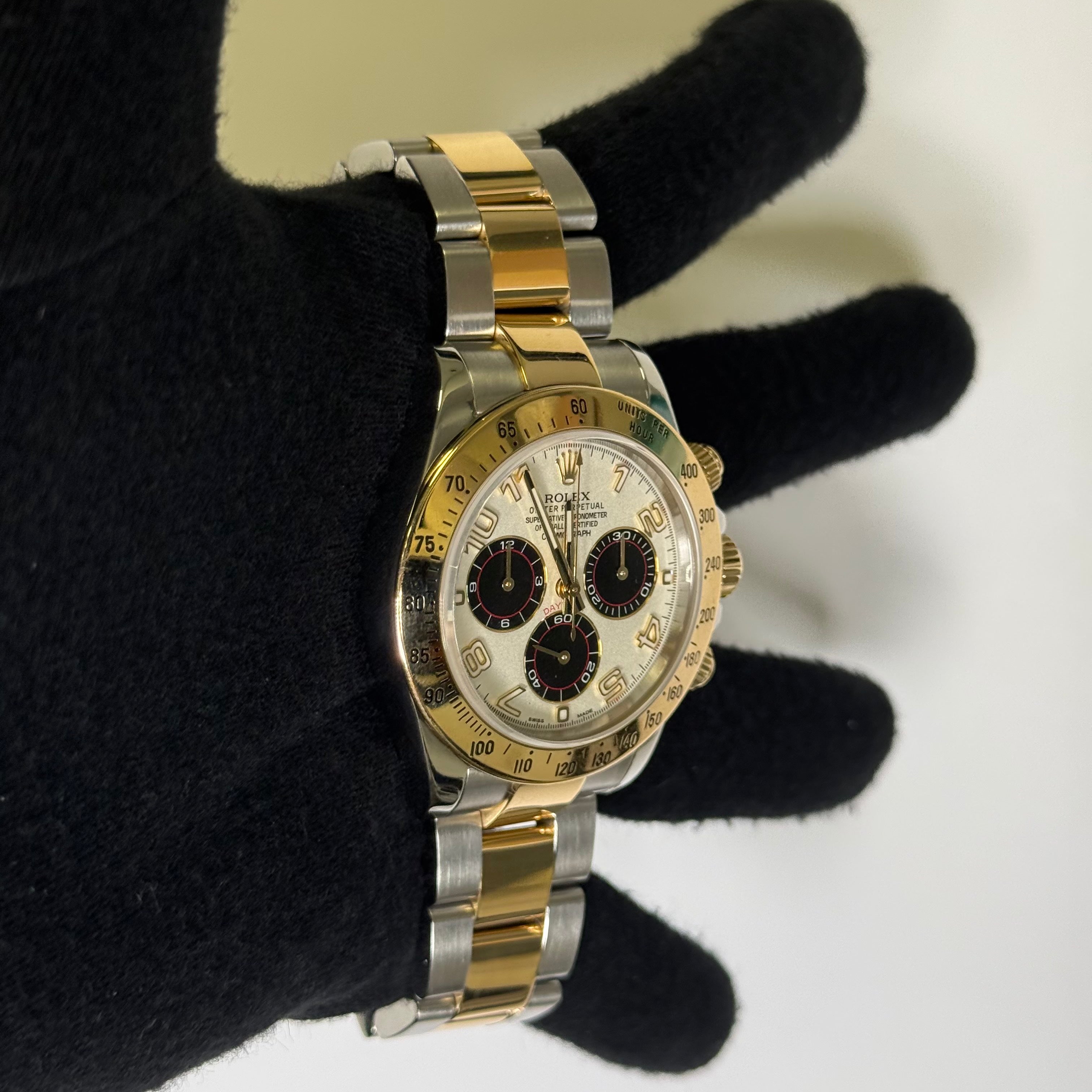Rolex Daytona 40mm White Dial Watch Ref# 16523 - Happy Jewelers Fine Jewelry Lifetime Warranty