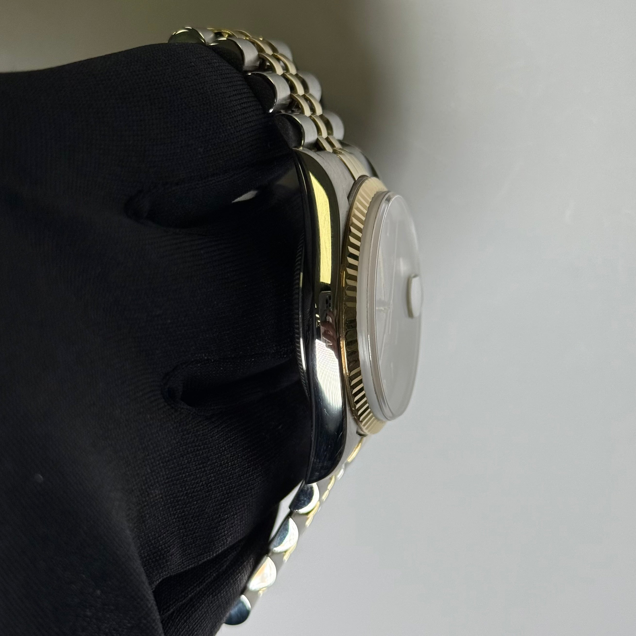 Rolex Datejust 36mm Silver Dial Watch Ref# 16233 - Happy Jewelers Fine Jewelry Lifetime Warranty