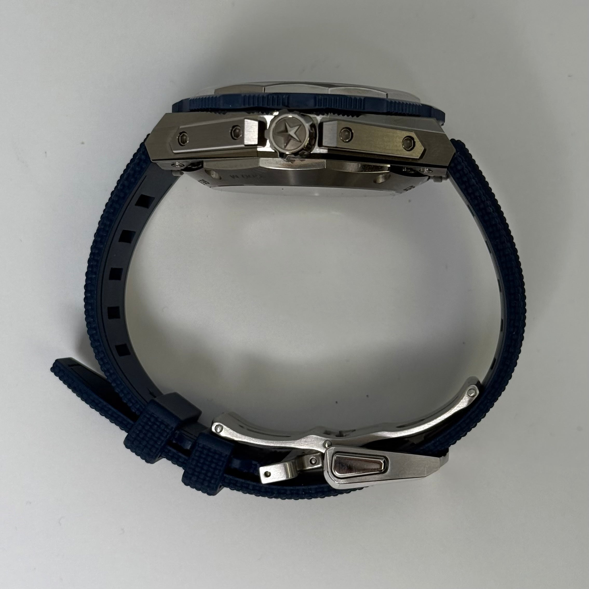 Zenith Defy Extreme Diver 42.5mm Blue Dial Watch Ref# 95.9601.3620/51.I301 - Happy Jewelers Fine Jewelry Lifetime Warranty