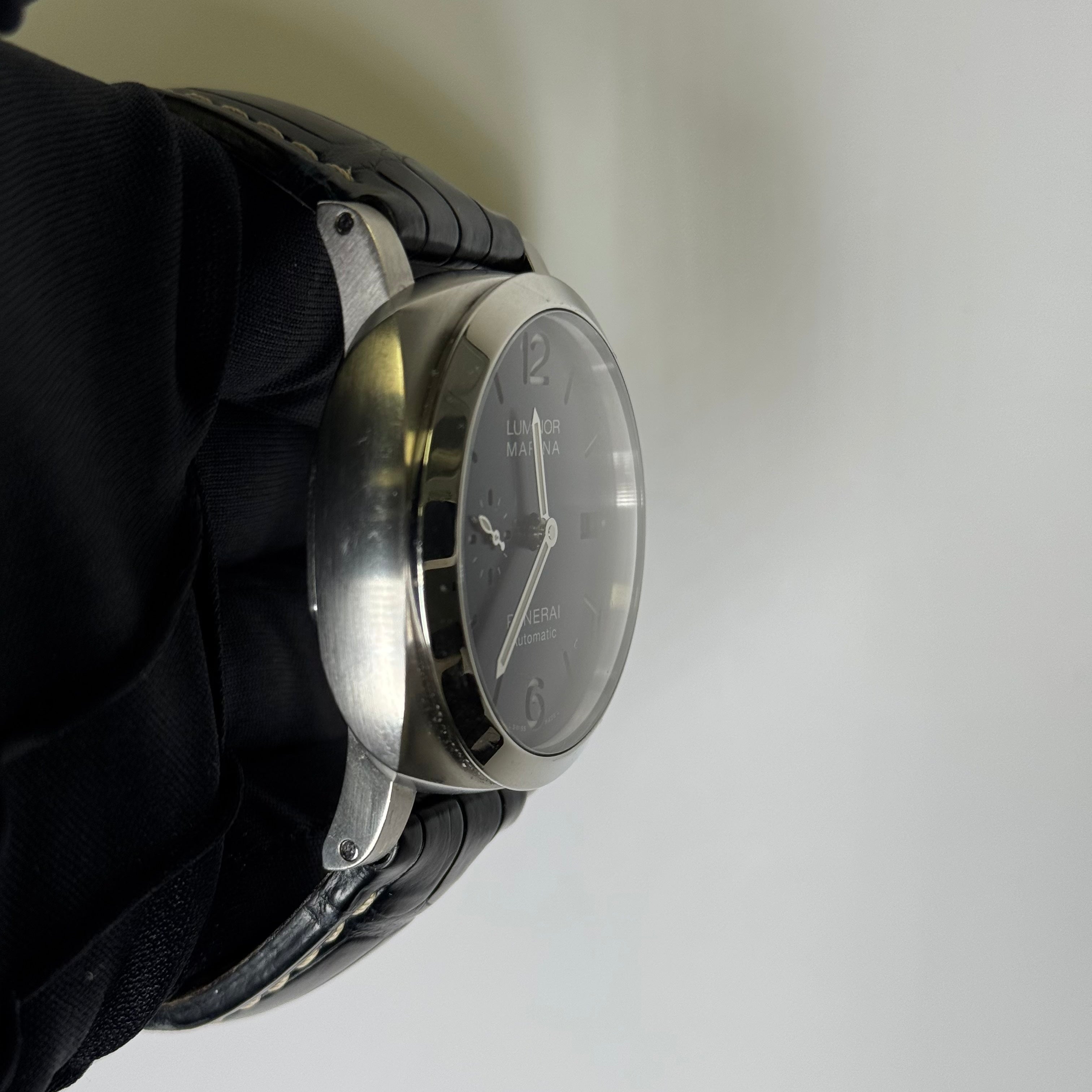 Panerai Luminor 44mm Blue Dial Ref# PAM01313 - Happy Jewelers Fine Jewelry Lifetime Warranty