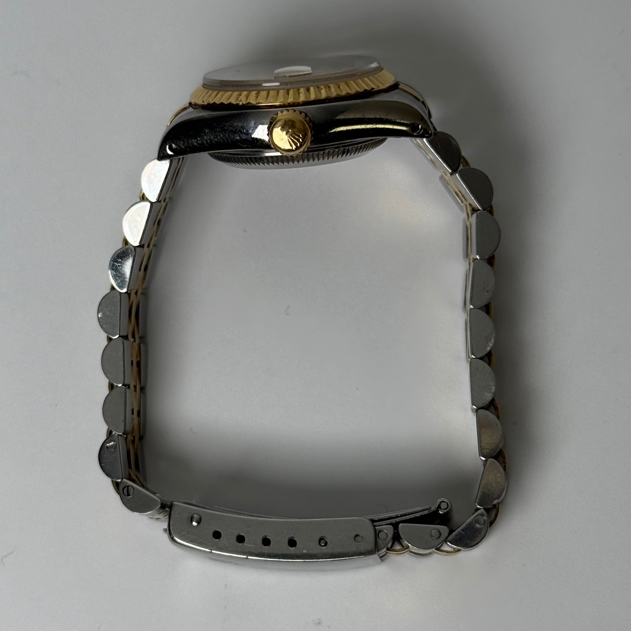 Rolex Datejust 26mm MOP Dial Watch Ref# 69173 - Happy Jewelers Fine Jewelry Lifetime Warranty