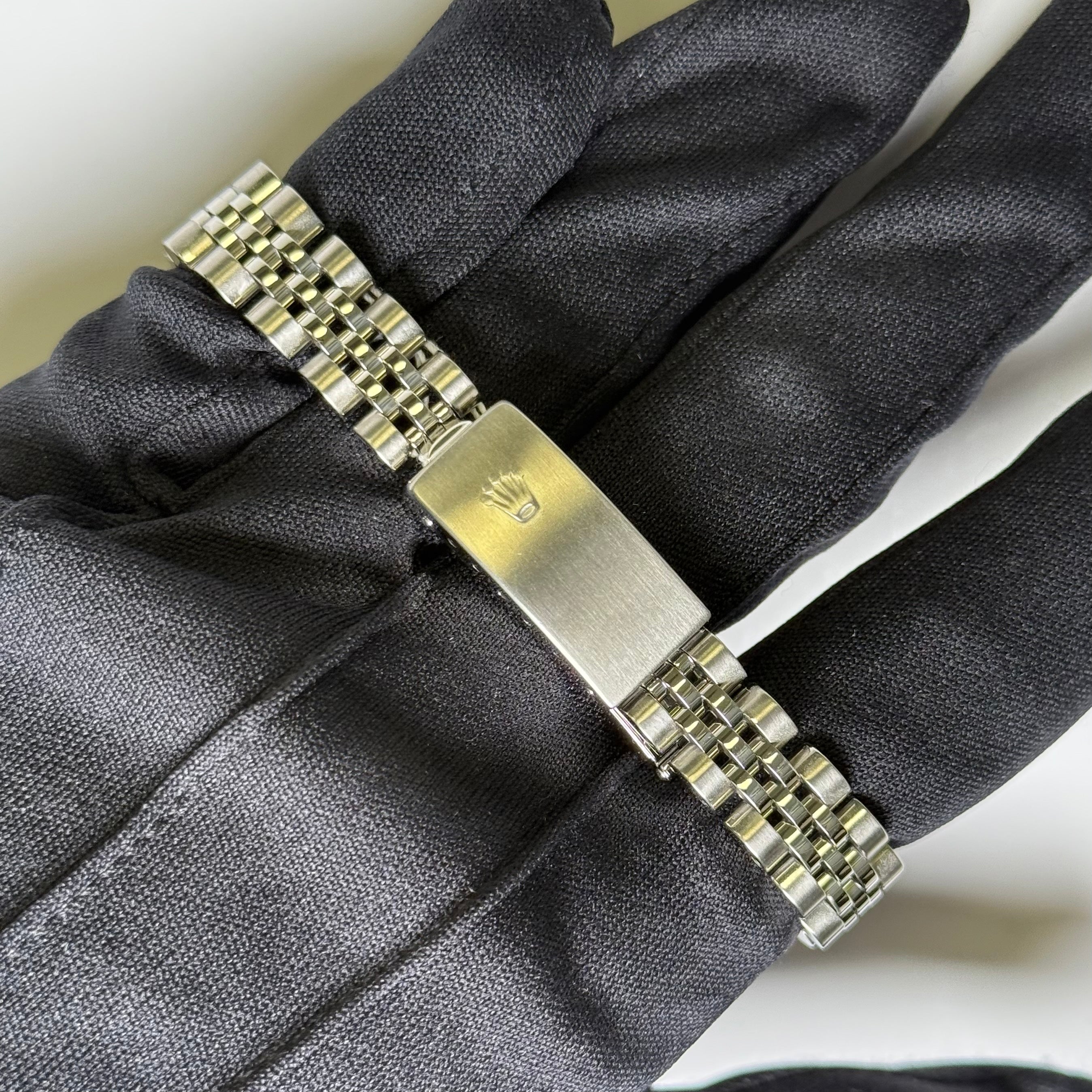 Rolex Date 26mm White Dial Watch Ref# 6919 - Happy Jewelers Fine Jewelry Lifetime Warranty