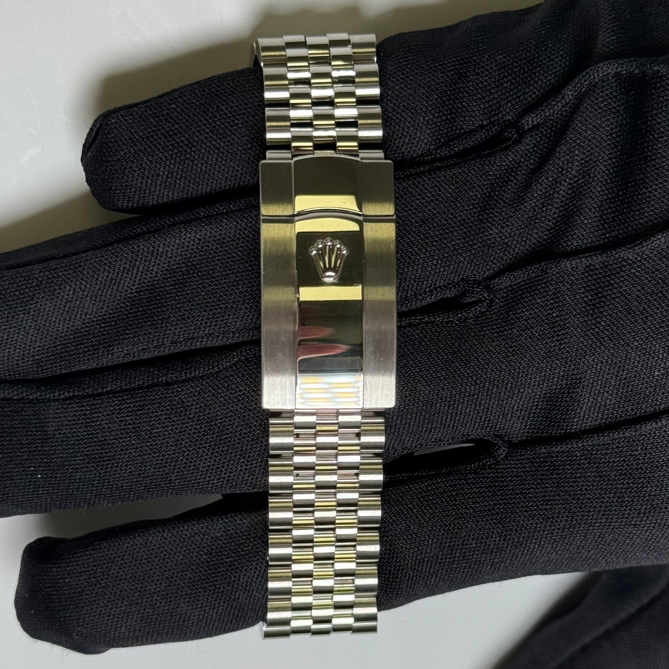 Rolex Datejust 41mm Rhodium Dial Watch Ref# 126334 - Happy Jewelers Fine Jewelry Lifetime Warranty