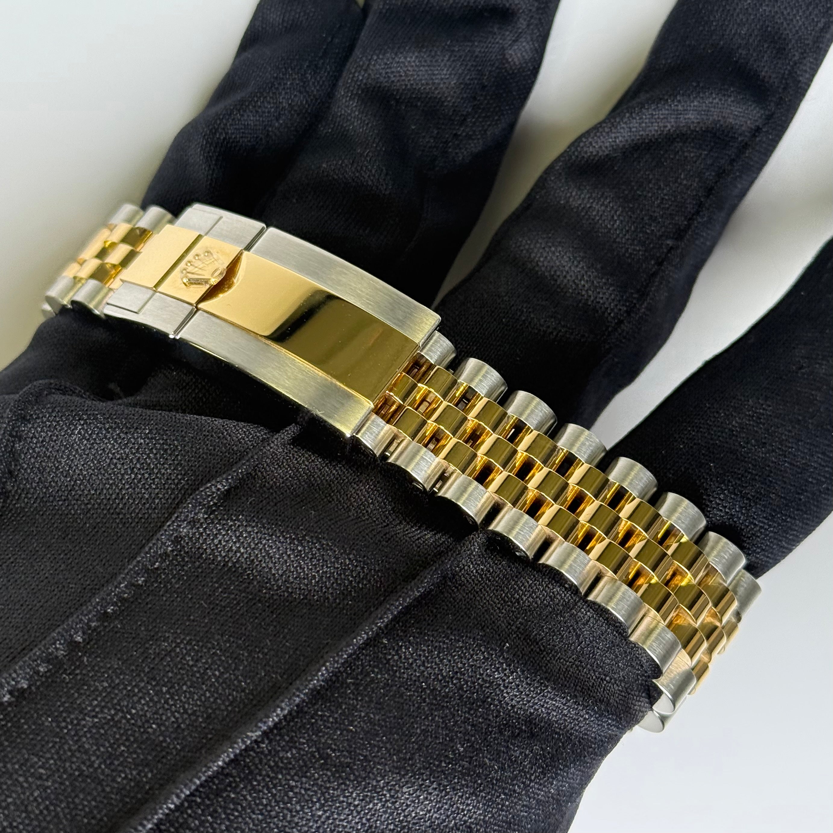 Rolex GMT-Master II 40mm Black Dial Watch Ref# 126713GRNR