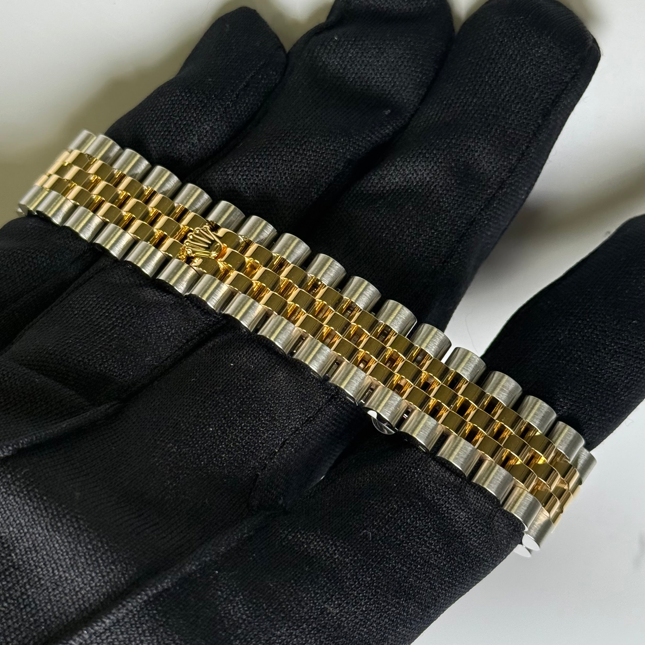 Rolex Datejust 31mm MOP Dial Watch Ref# 278273