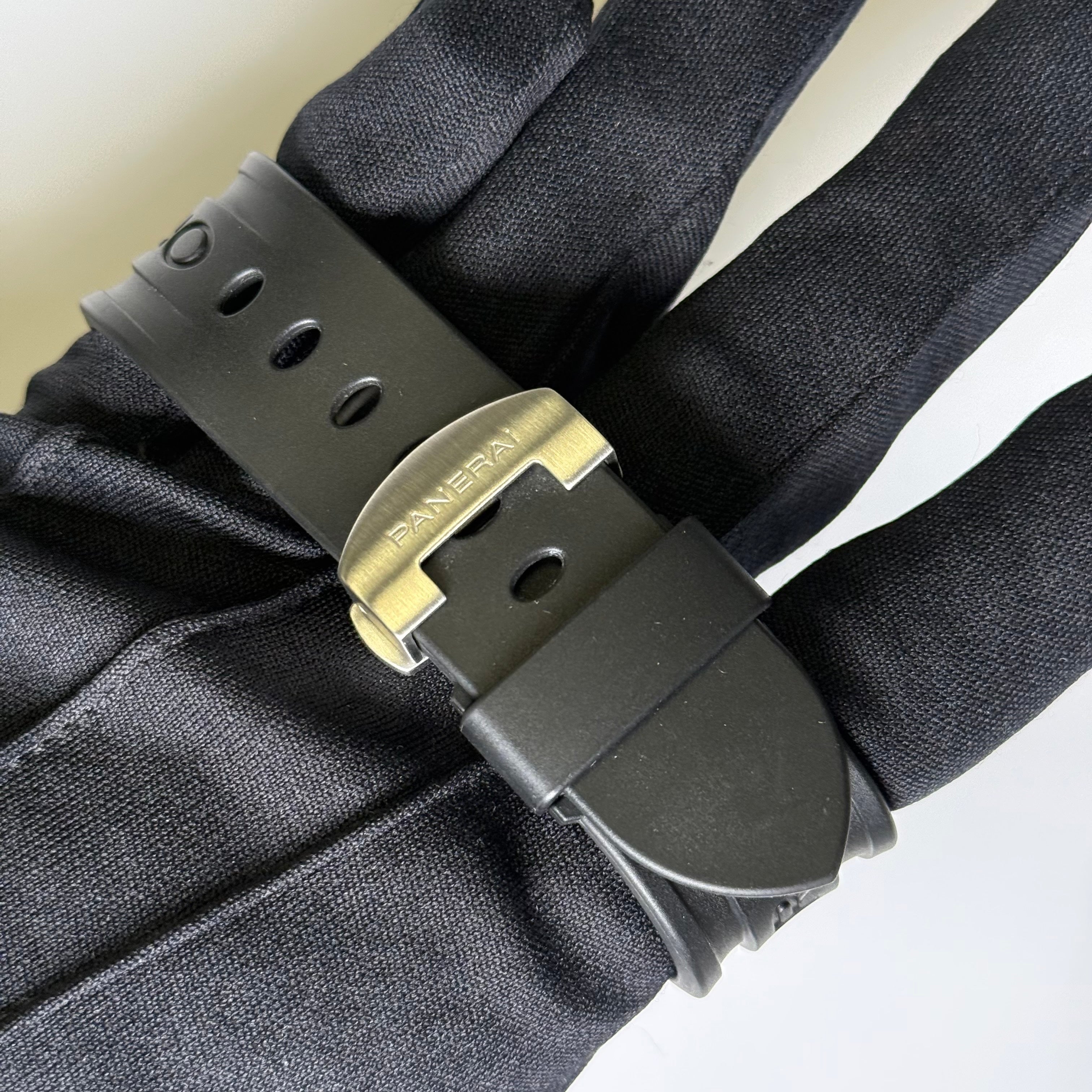 Panerai Luminor 44mm Black Dial Watch Ref# PAM00088