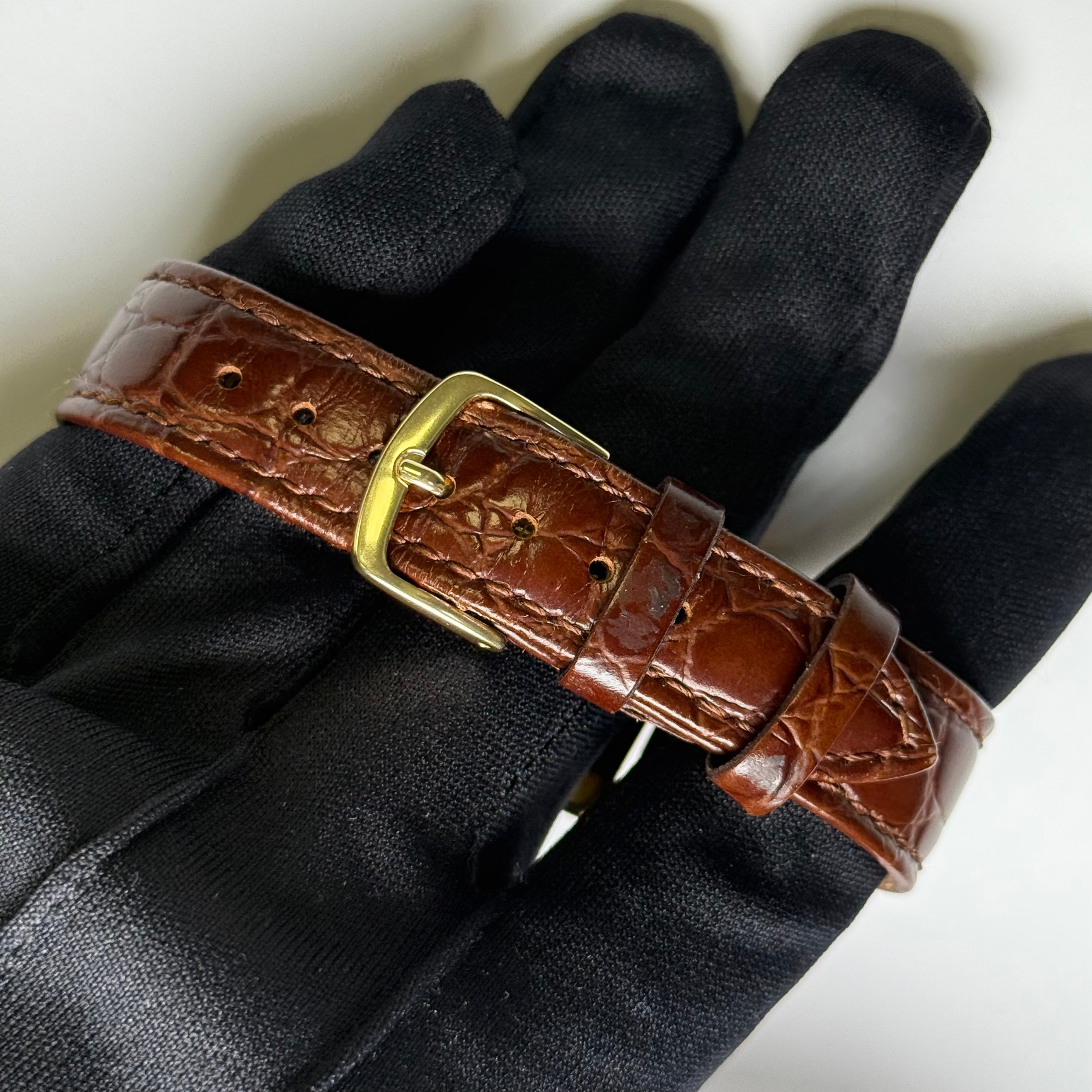 Universal Geneve Square 28mm Silver Dial Watch