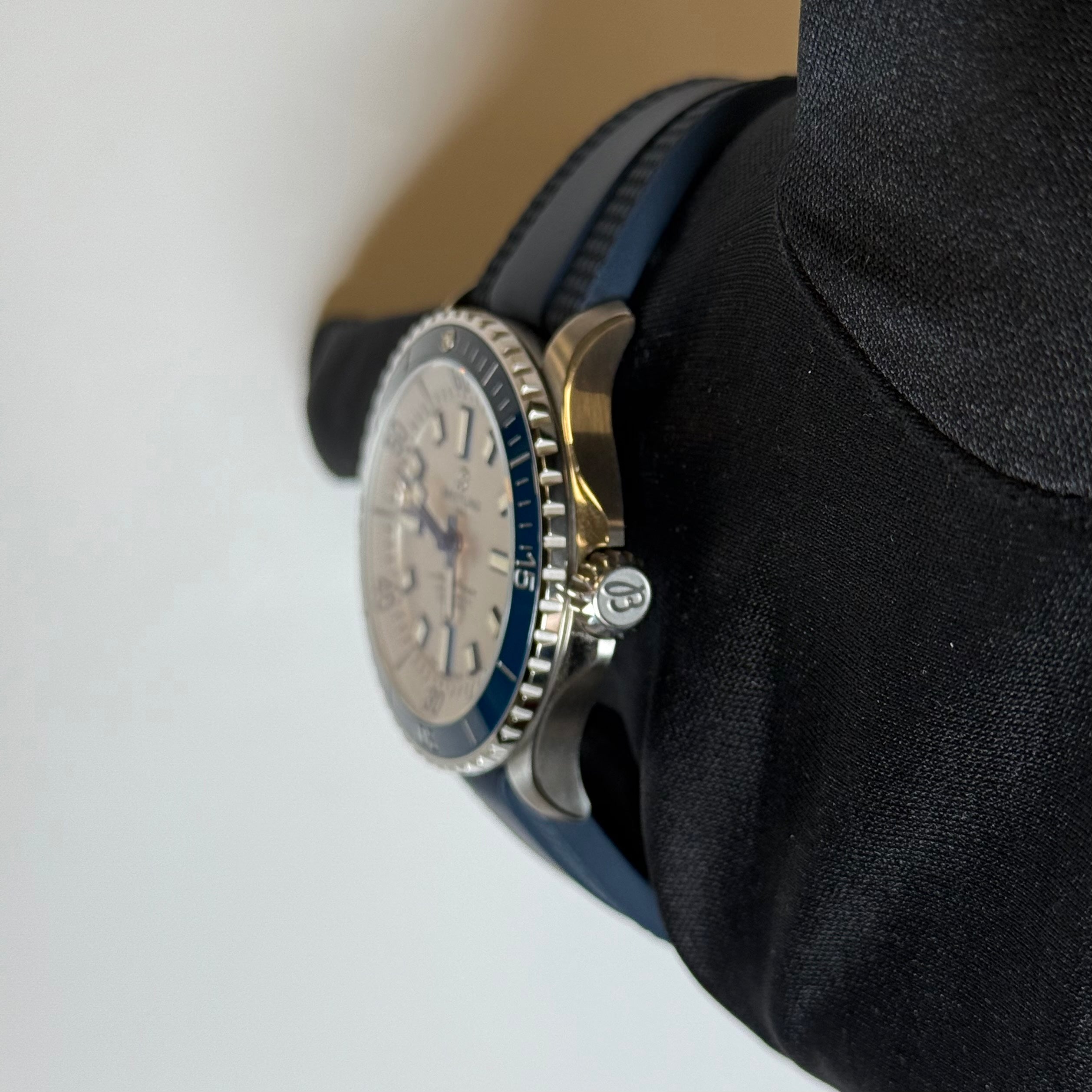 Breitling Superocean 42mm White Dial Watch Ref# A17375E71G1S1