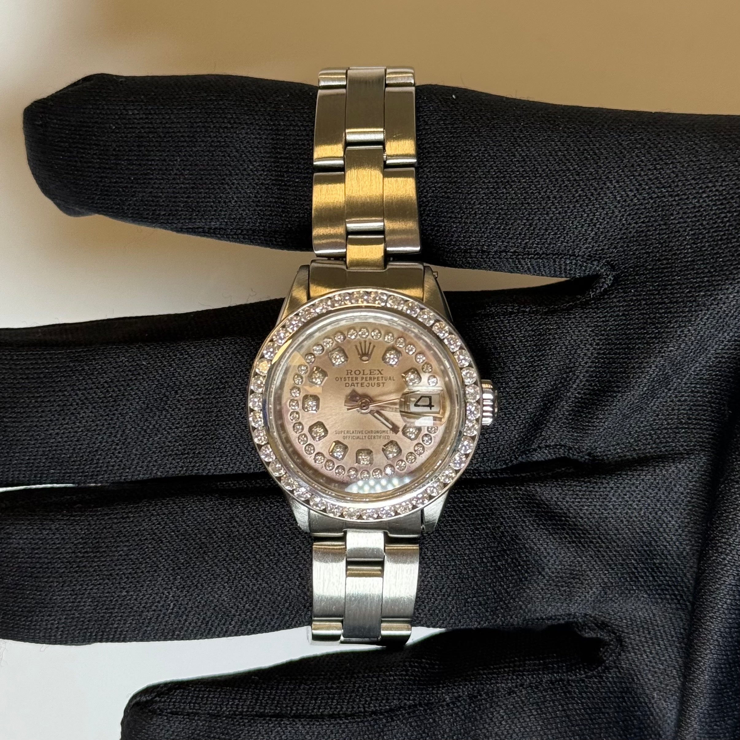 Rolex Oyster Perpetual Datejust 26mm MOP Dial Watch Ref# 69160