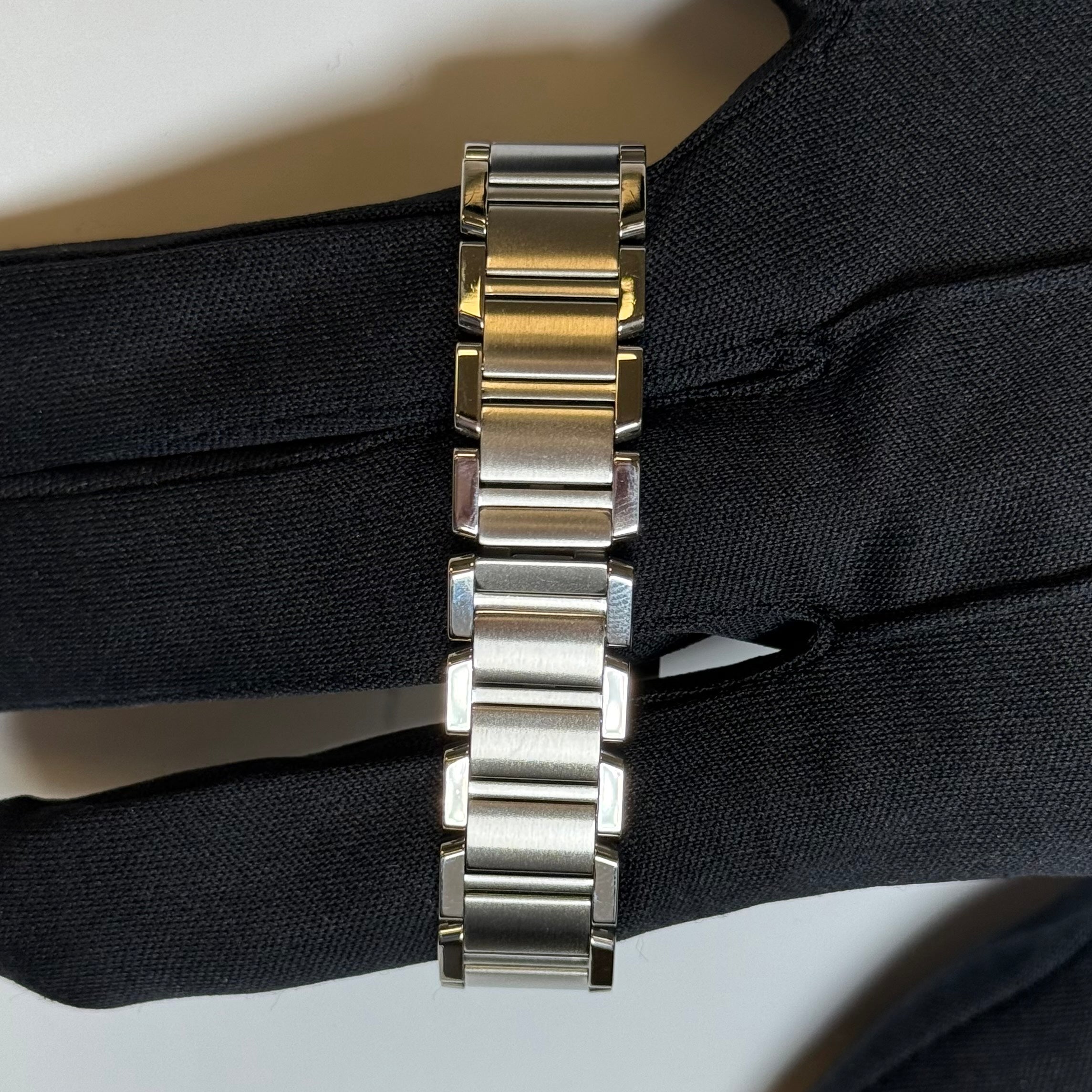 Cartier Tank 25mm Silver Dial Watch Ref# WE110006 - Happy Jewelers Fine Jewelry Lifetime Warranty