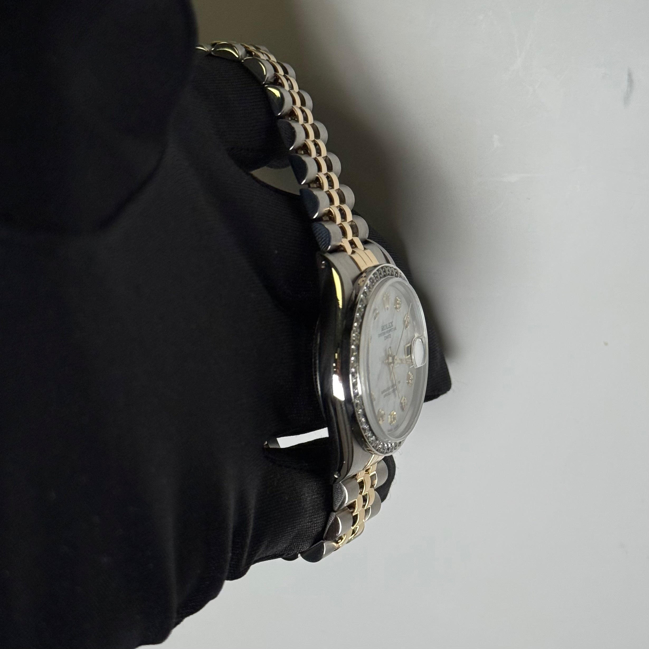 Rolex Oyster Perpetual 34mm MOP Dial Watch Ref# 15053