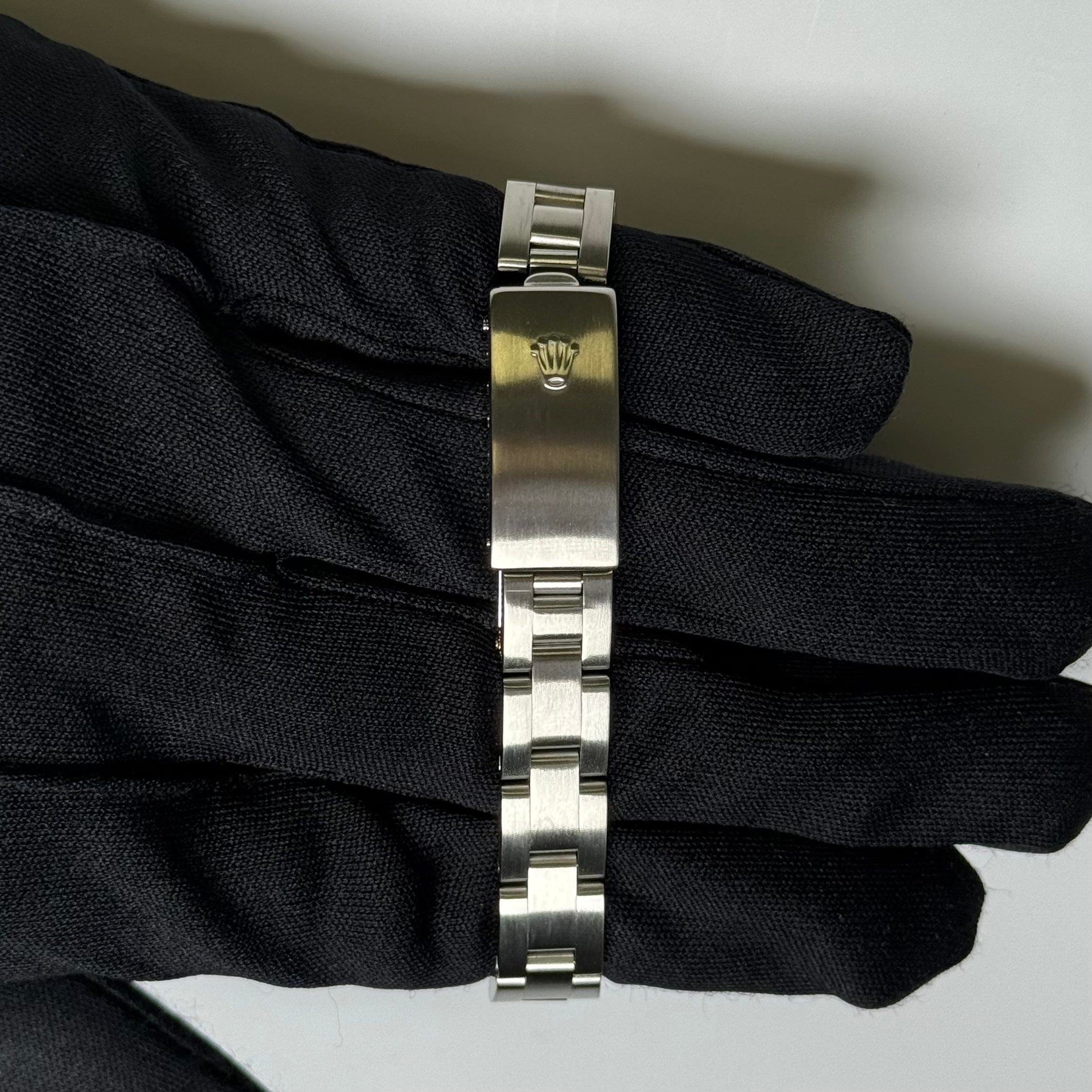 Rolex Datejust 26mm MOP Dial Watch Ref# 79160