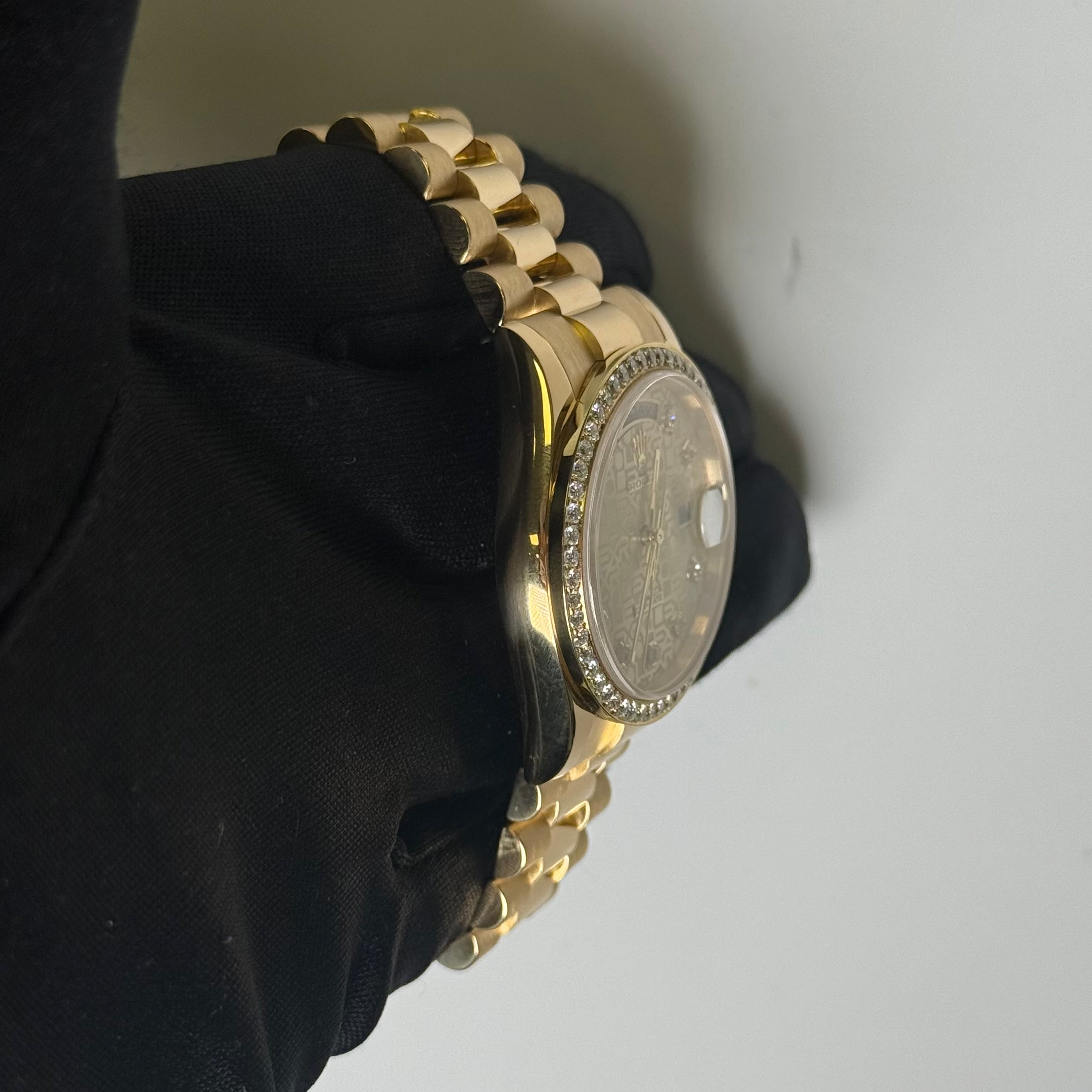 Rolex Day-Date 36mm Jubilee Dial Watch Ref# 118238