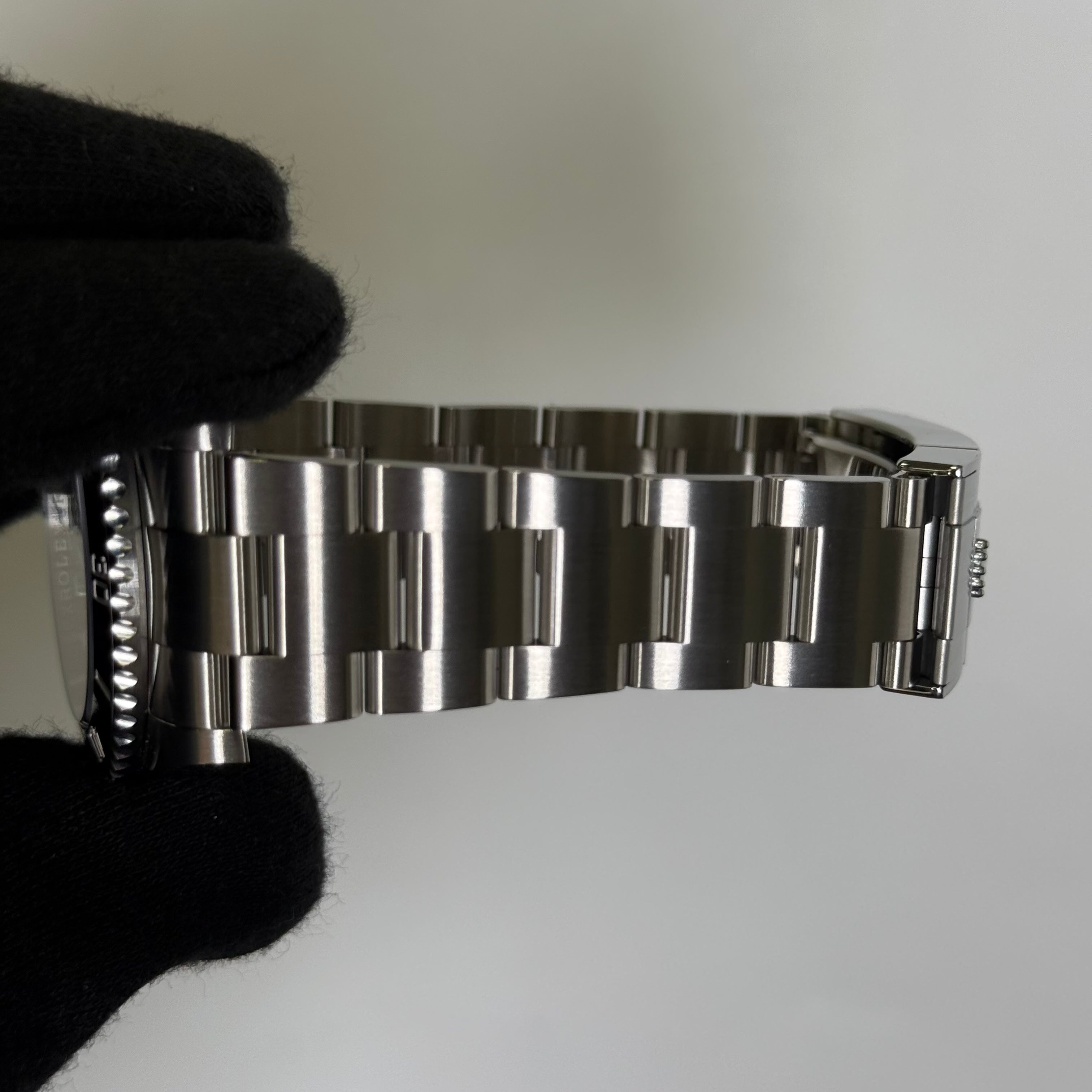 Rolex Submariner 41mm Black Dial Watch Ref# 124060